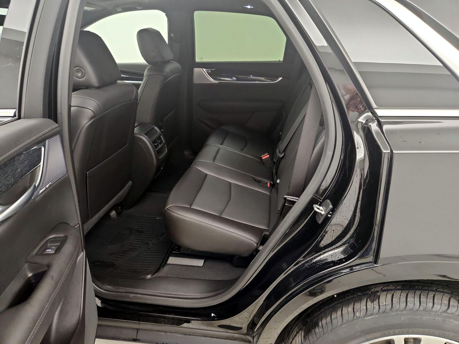 Thumbnail: 2023 Cadillac XT5 - 20