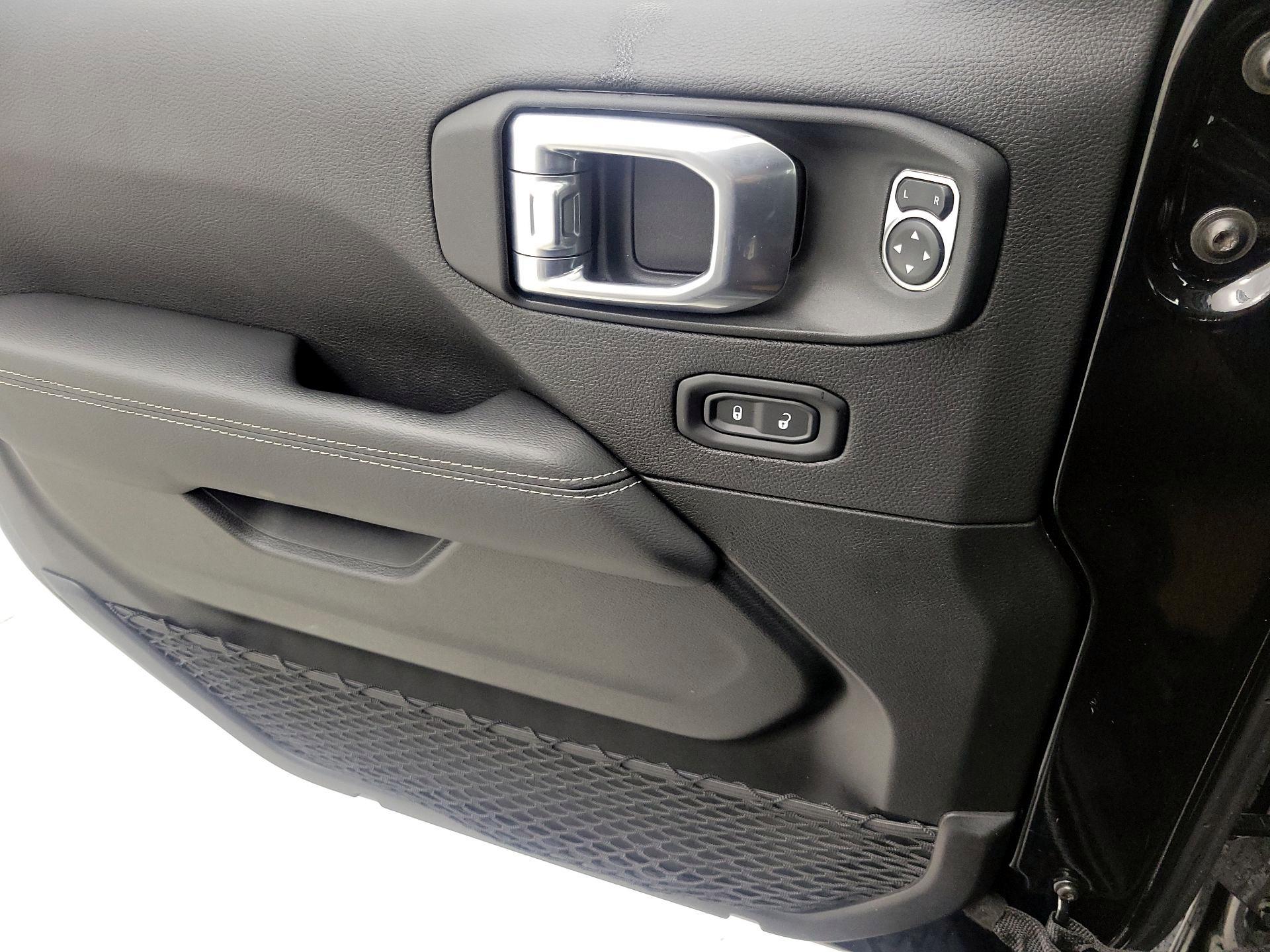 Thumbnail: 2021 Jeep Wrangler - 12