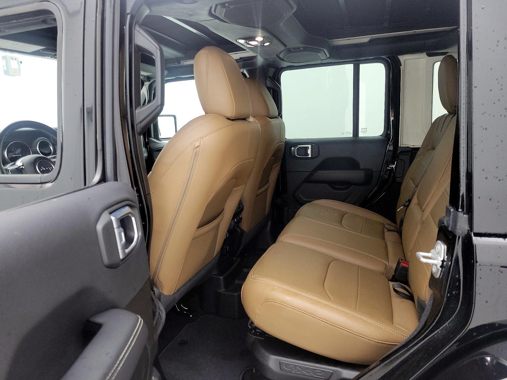 Thumbnail: 2021 Jeep Wrangler - 18