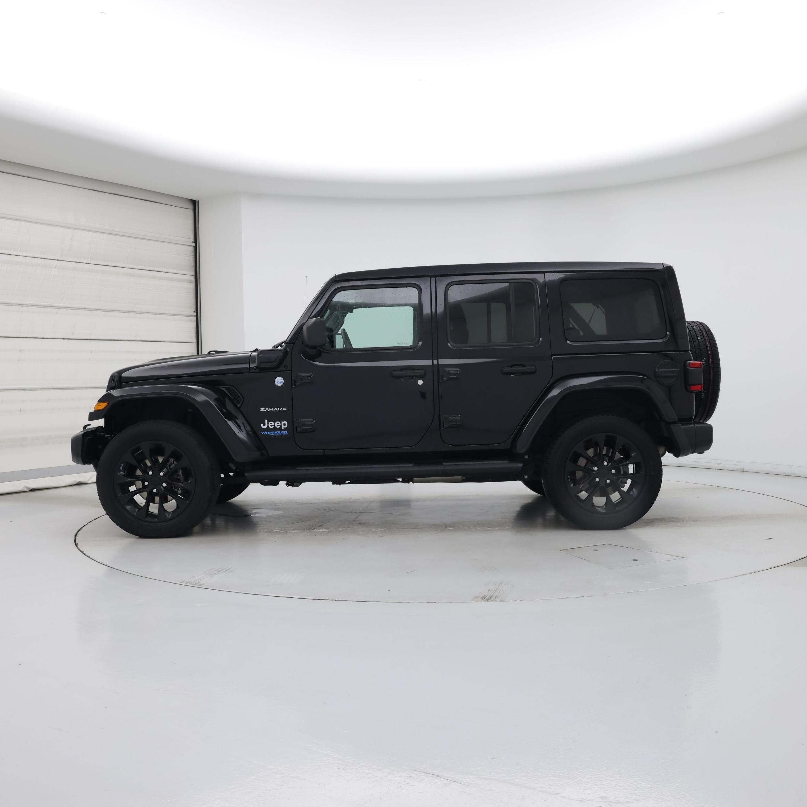 Thumbnail: 2021 Jeep Wrangler - 3