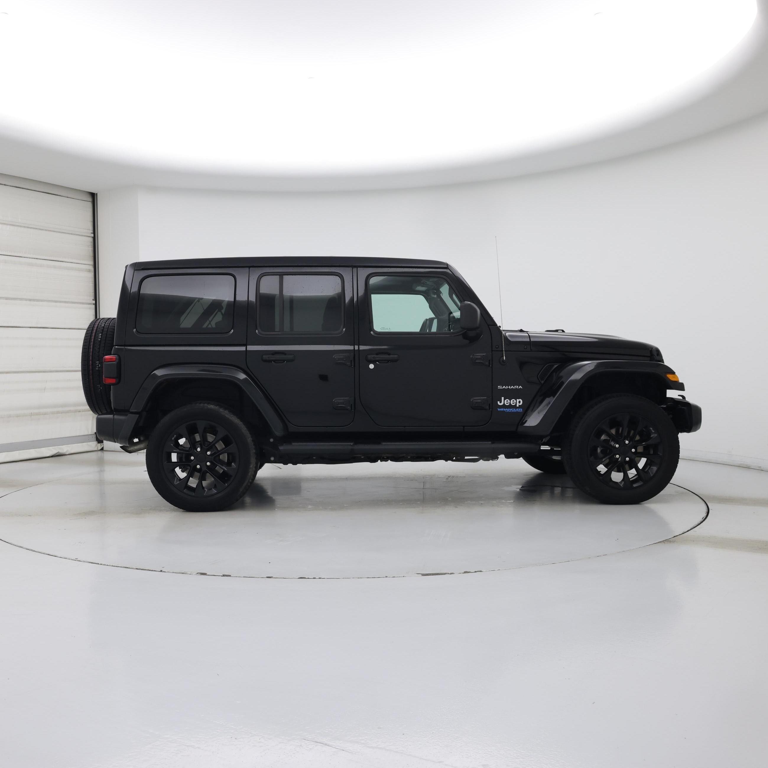 Thumbnail: 2021 Jeep Wrangler - 7