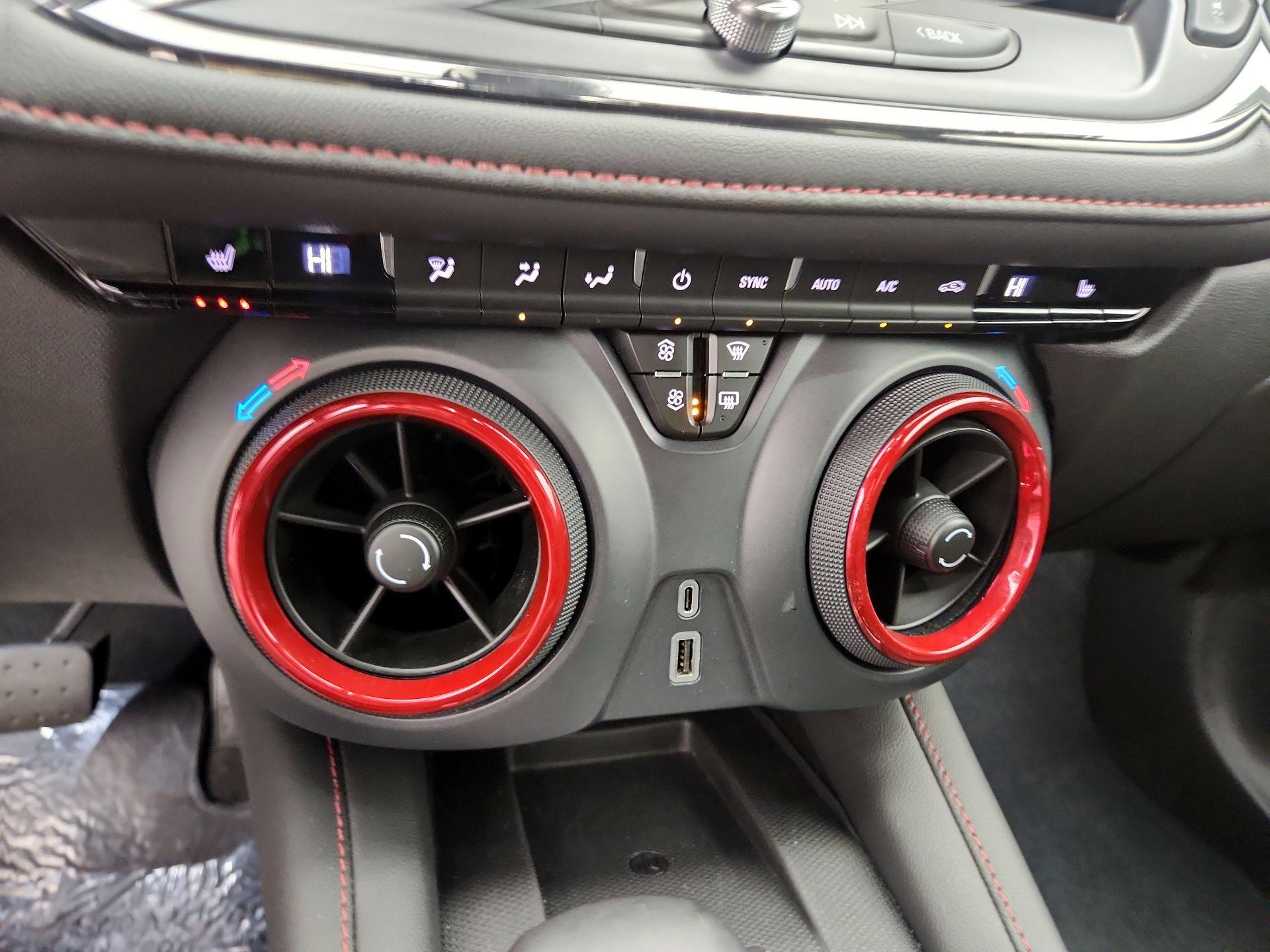 Thumbnail: 2025 Chevrolet Blazer - 16