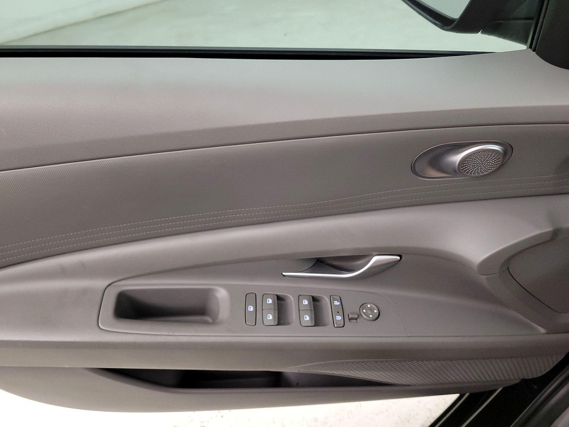 Thumbnail: 2023 Hyundai Elantra - 12