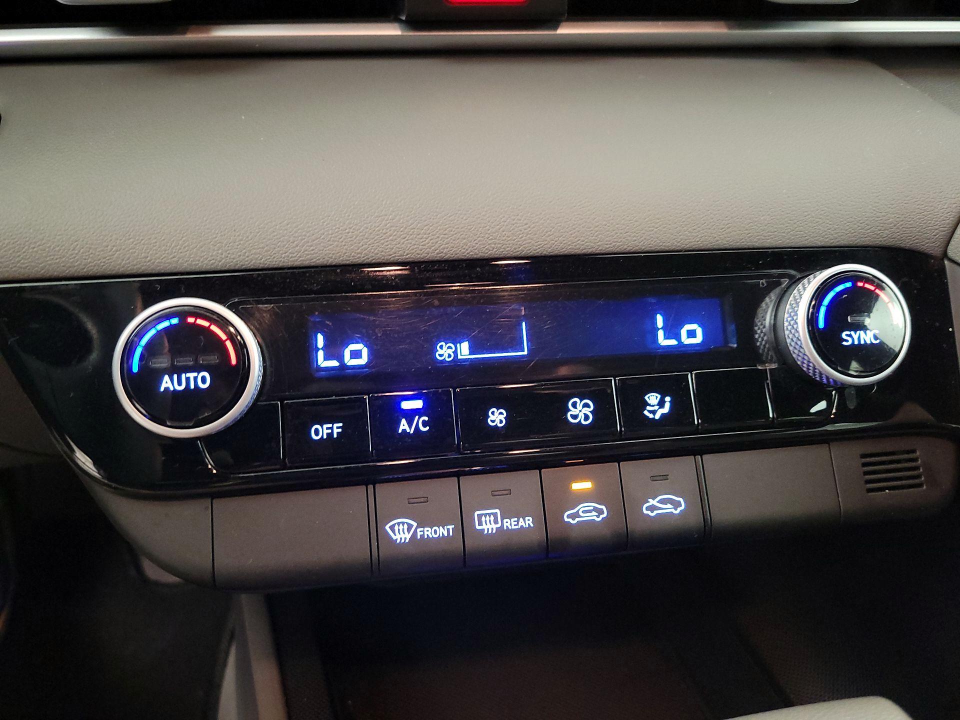 Thumbnail: 2023 Hyundai Elantra - 16