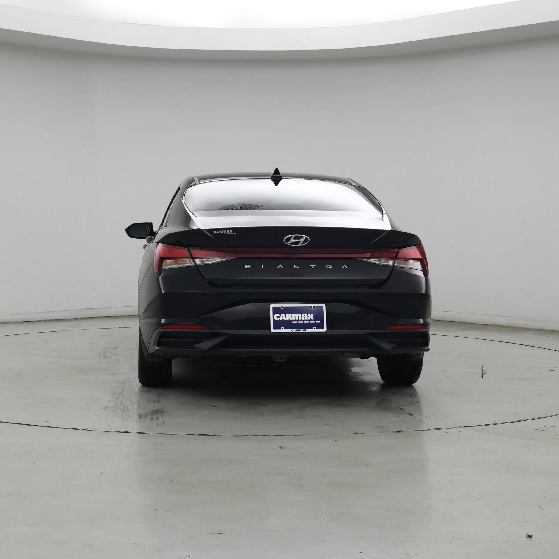 Thumbnail: 2023 Hyundai Elantra - 6