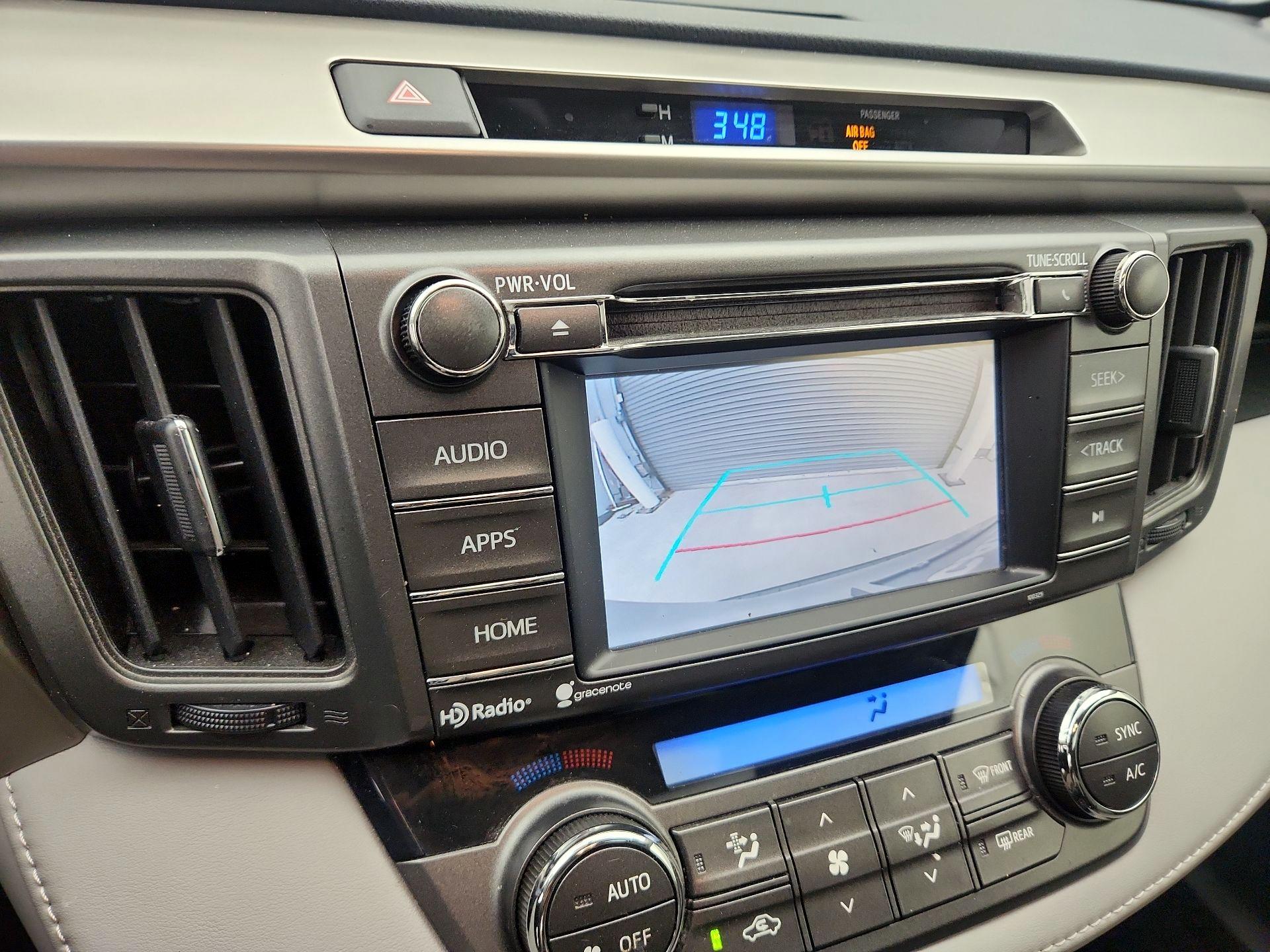 Thumbnail: 2015 Toyota RAV4 - 14