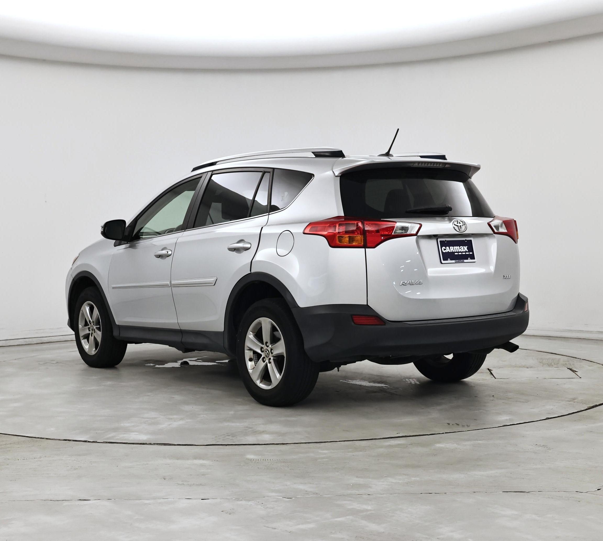 Thumbnail: 2015 Toyota RAV4 - 2