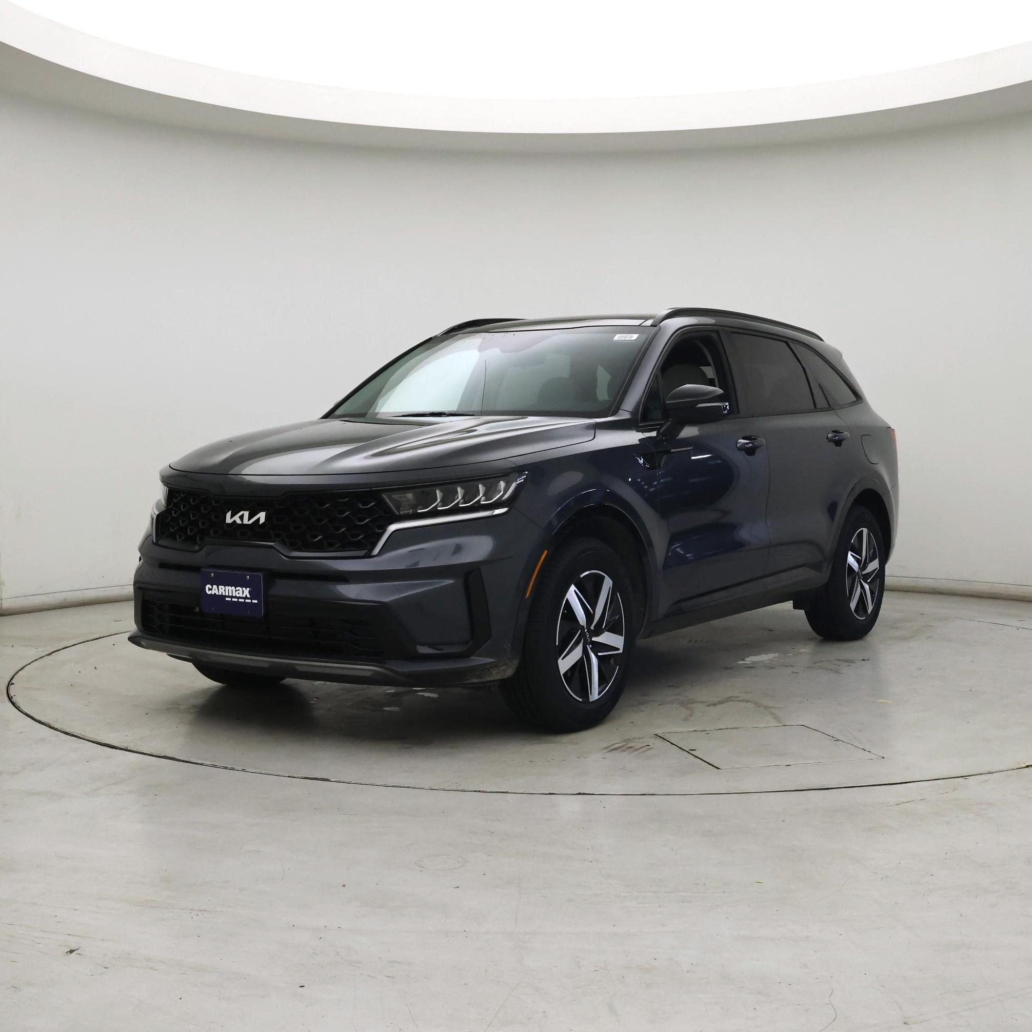 Thumbnail: 2023 Kia Sorento - 4