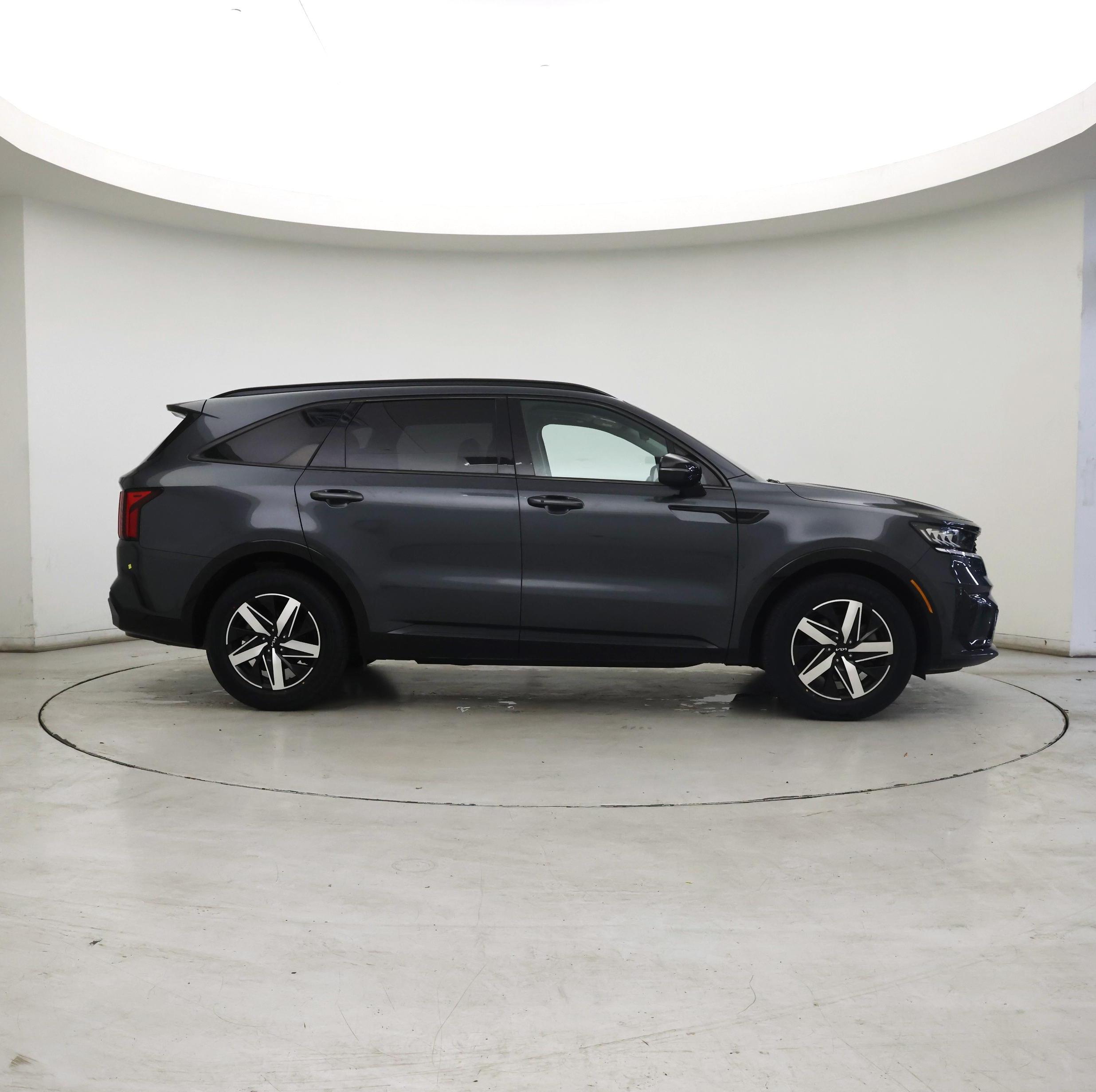 Thumbnail: 2023 Kia Sorento - 7
