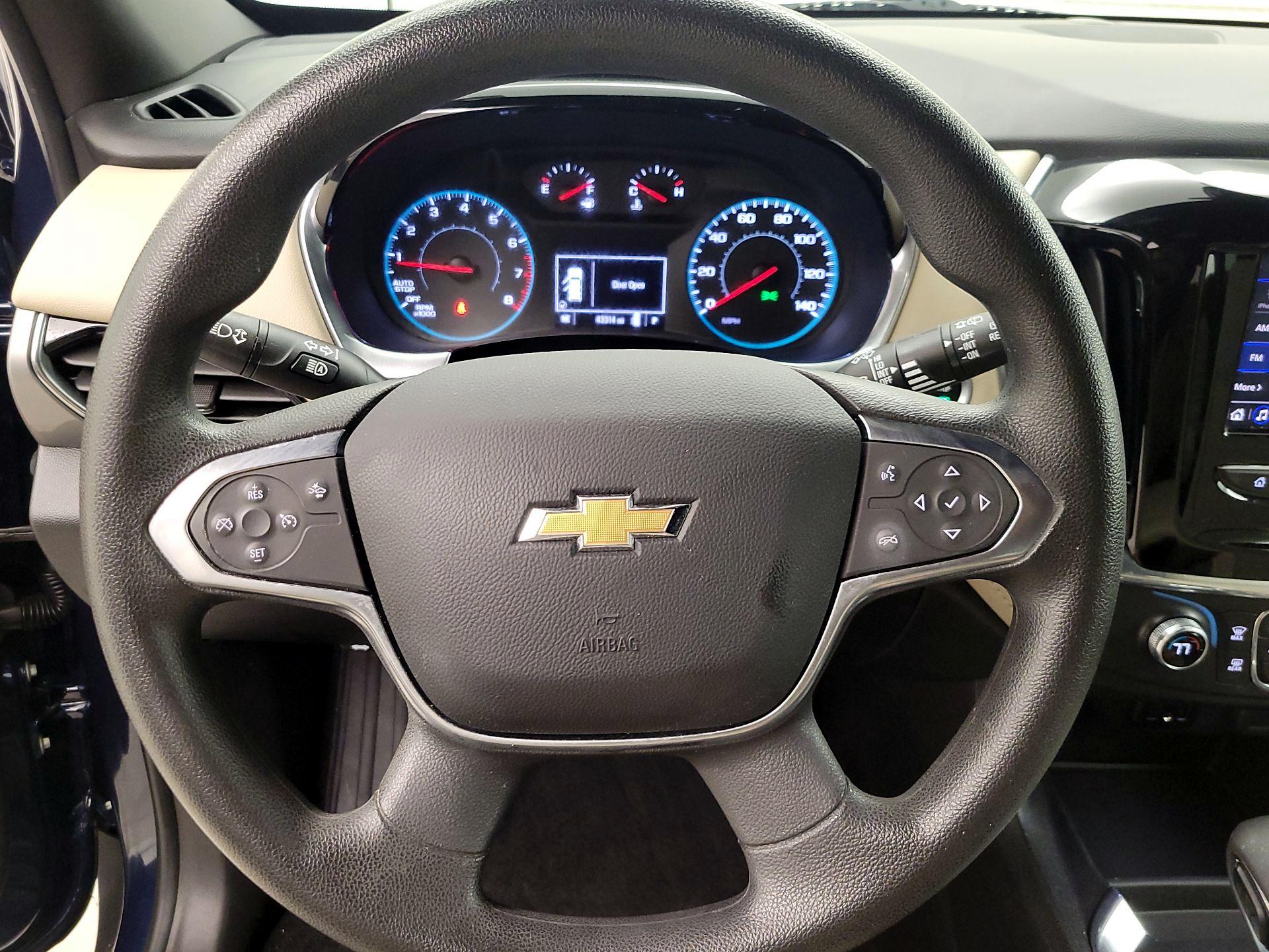 Thumbnail: 2023 Chevrolet Traverse - 10