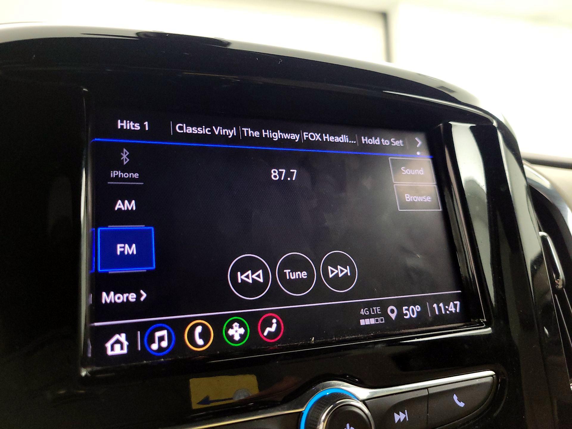 Thumbnail: 2023 Chevrolet Traverse - 15