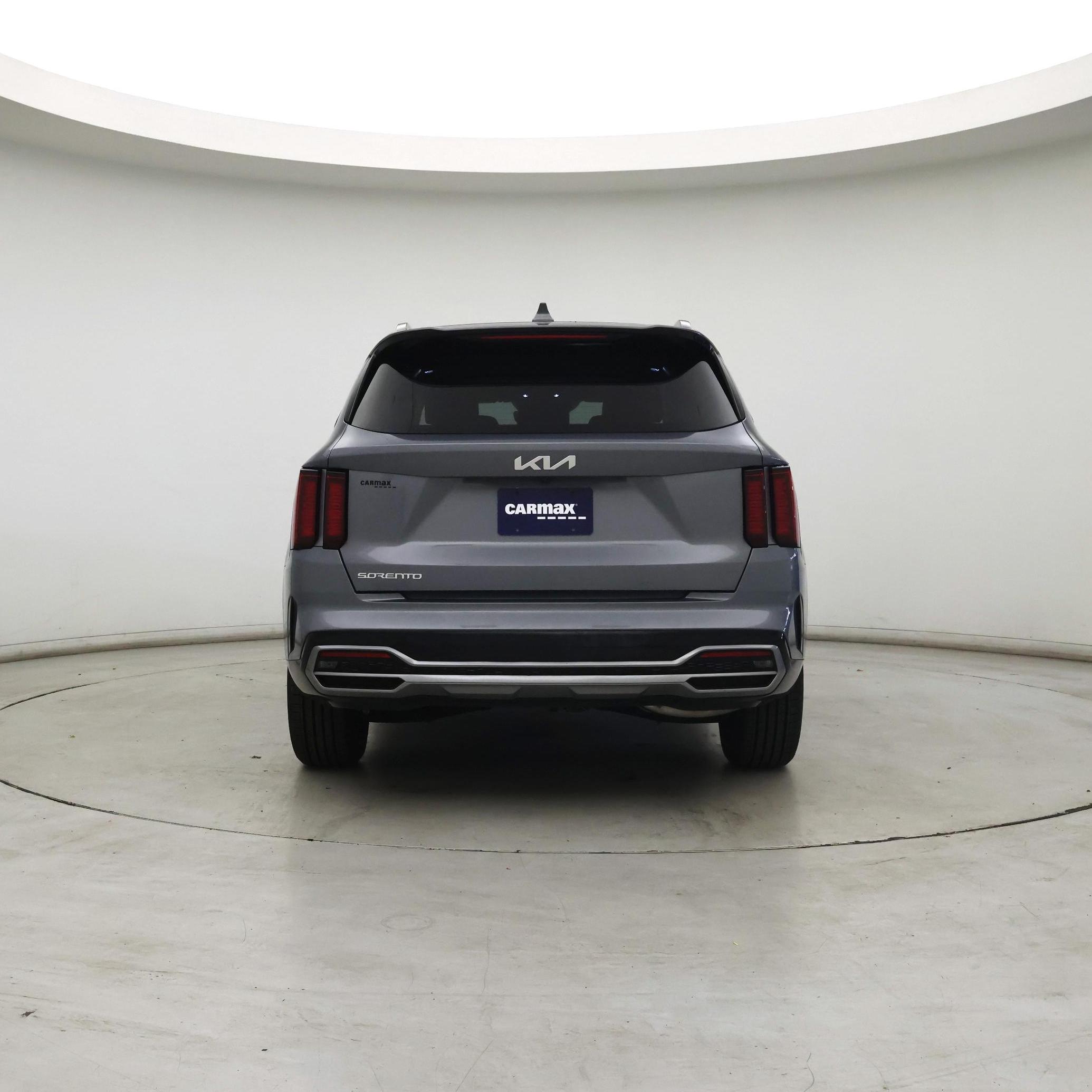 Thumbnail: 2023 Kia Sorento - 6