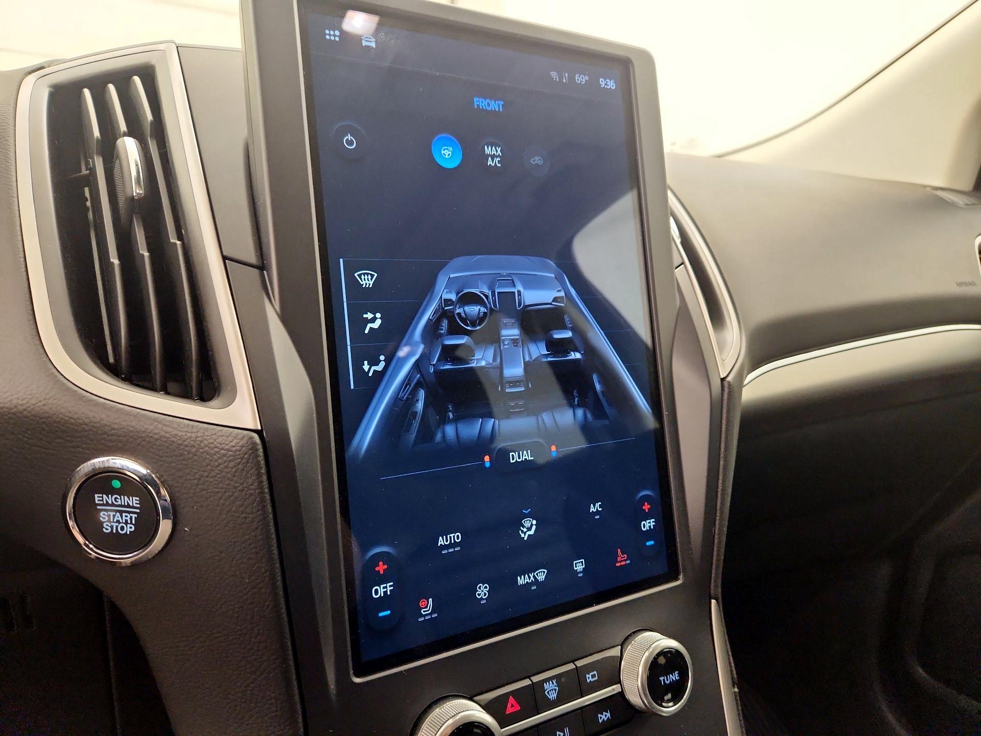 Thumbnail: 2022 Ford Edge - 15