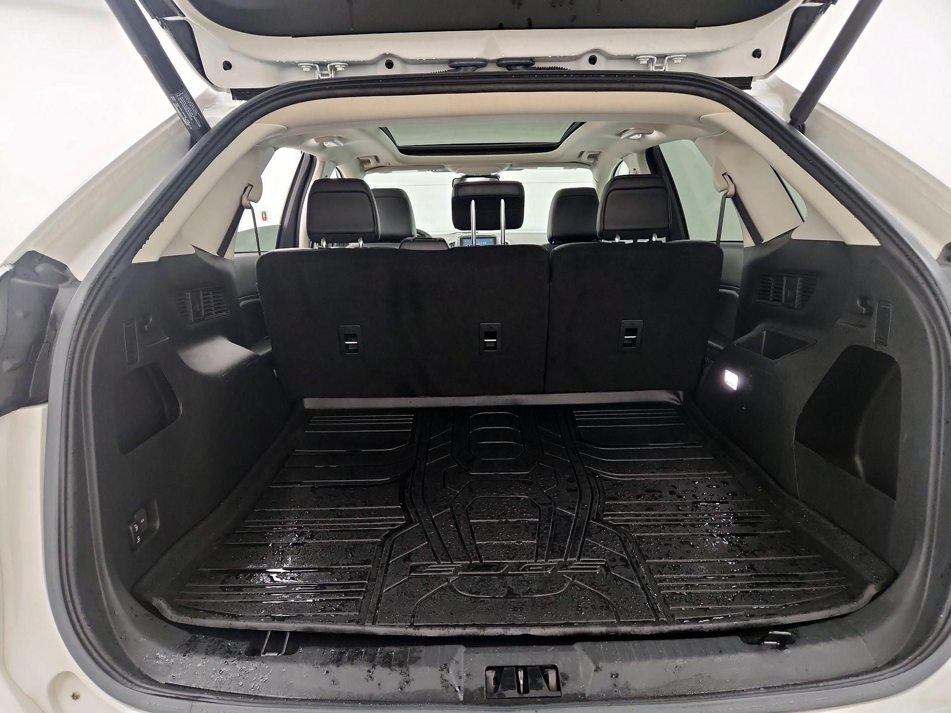 Thumbnail: 2022 Ford Edge - 20