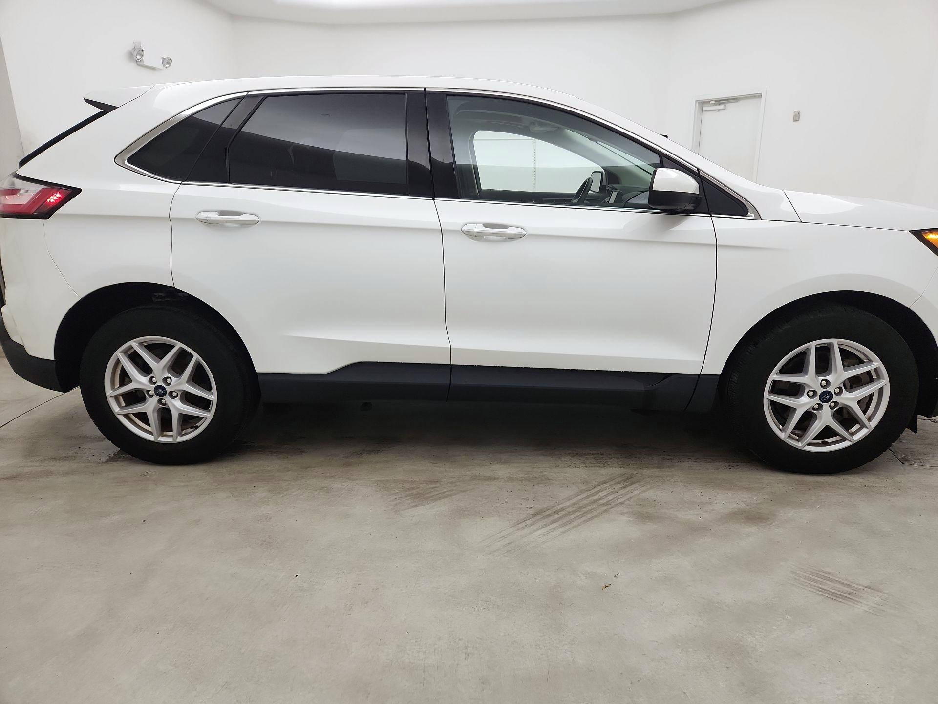 Thumbnail: 2022 Ford Edge - 4