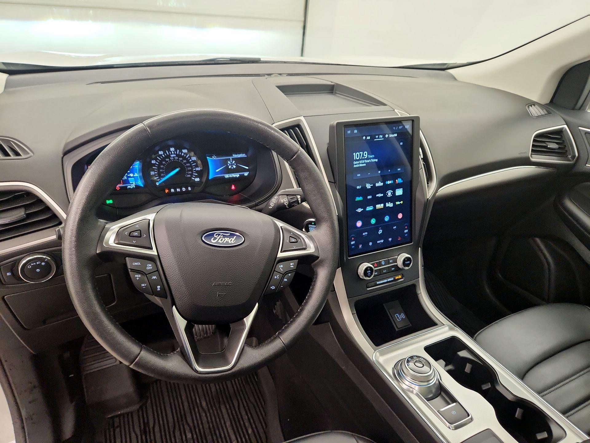 Thumbnail: 2022 Ford Edge - 8