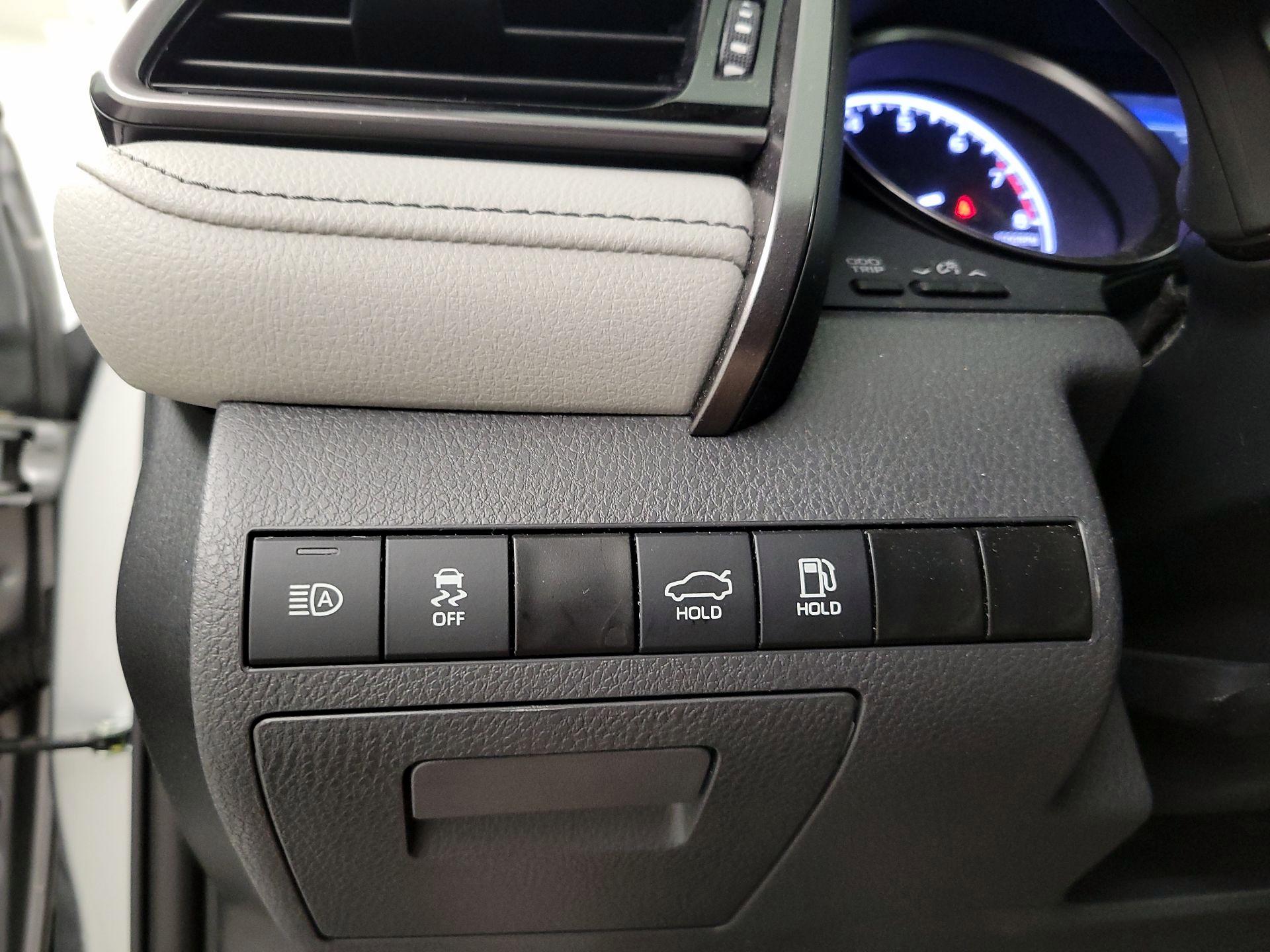 Thumbnail: 2023 Toyota Camry - 13