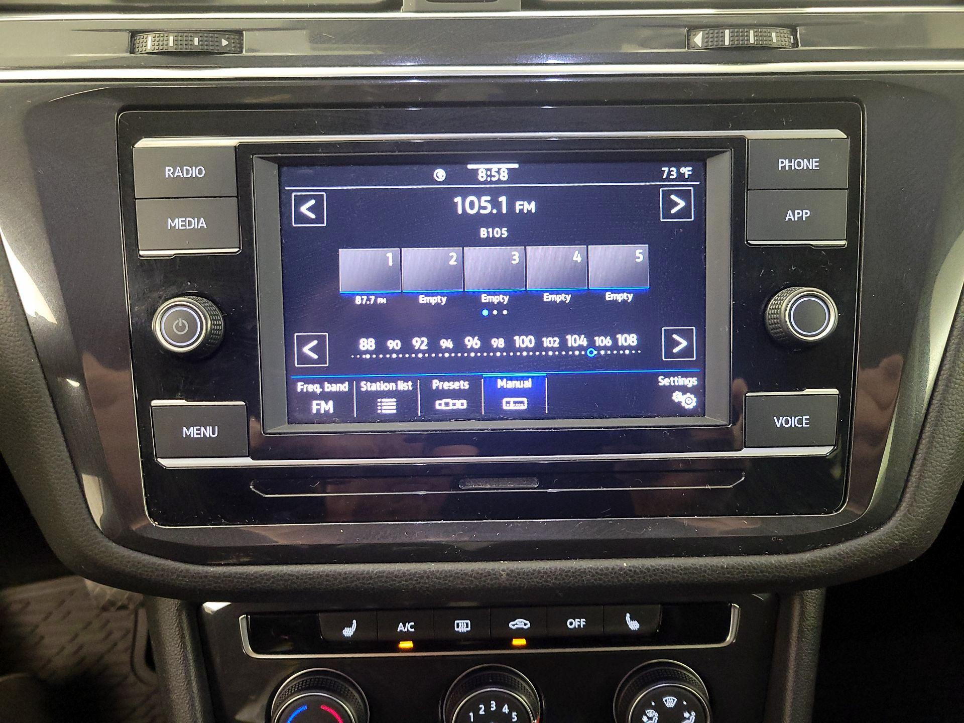 Thumbnail: 2023 Volkswagen Tiguan - 15