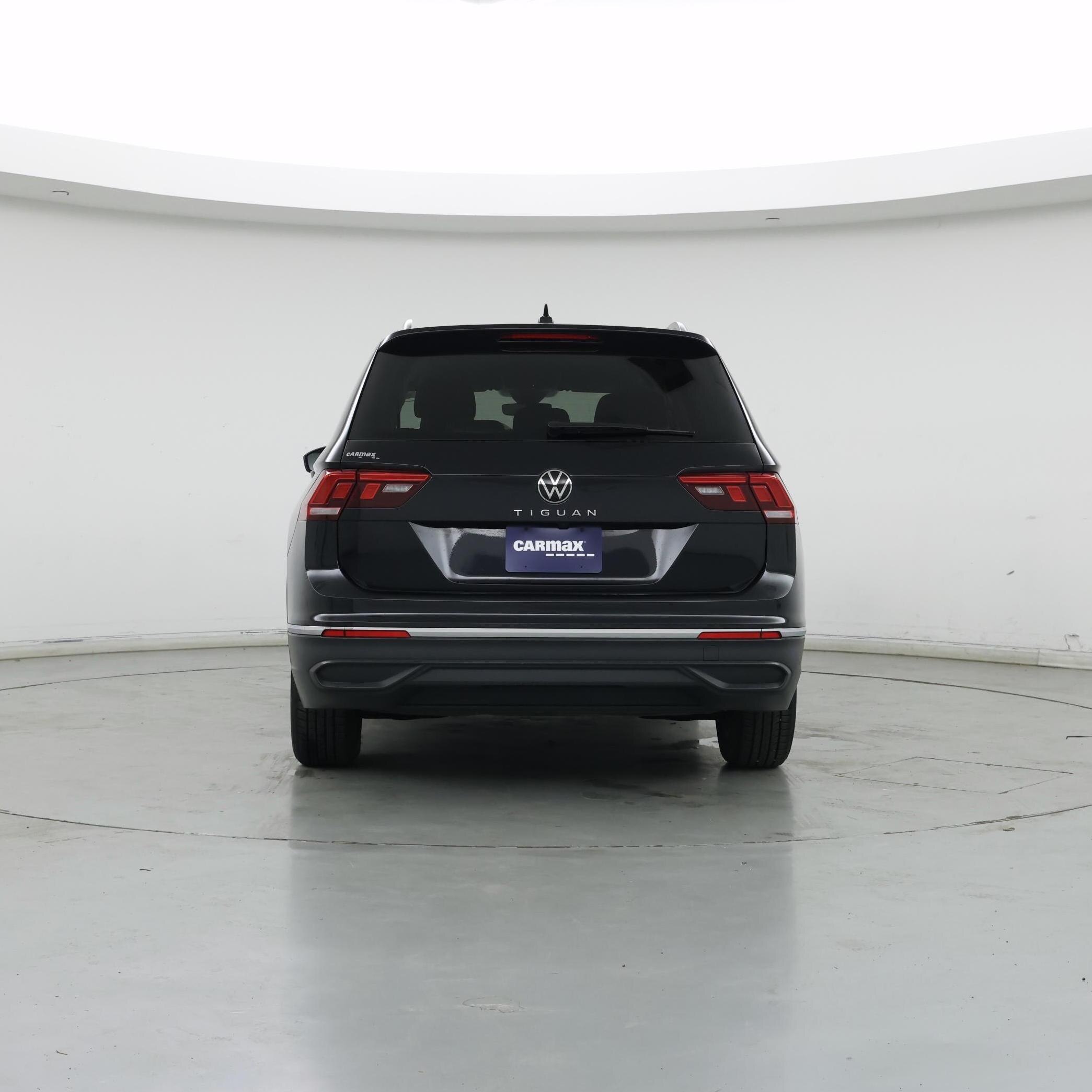 Thumbnail: 2023 Volkswagen Tiguan - 6