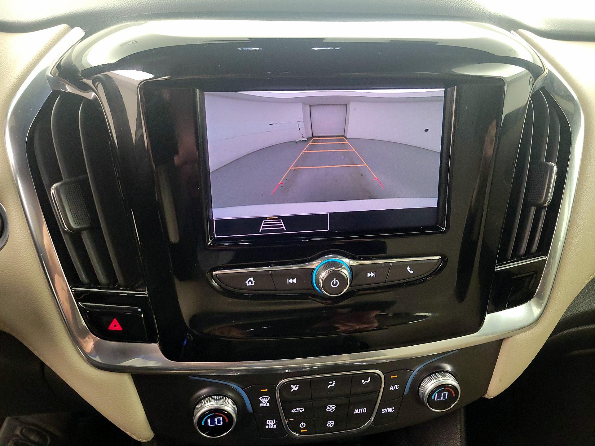 Thumbnail: 2023 Chevrolet Traverse - 15