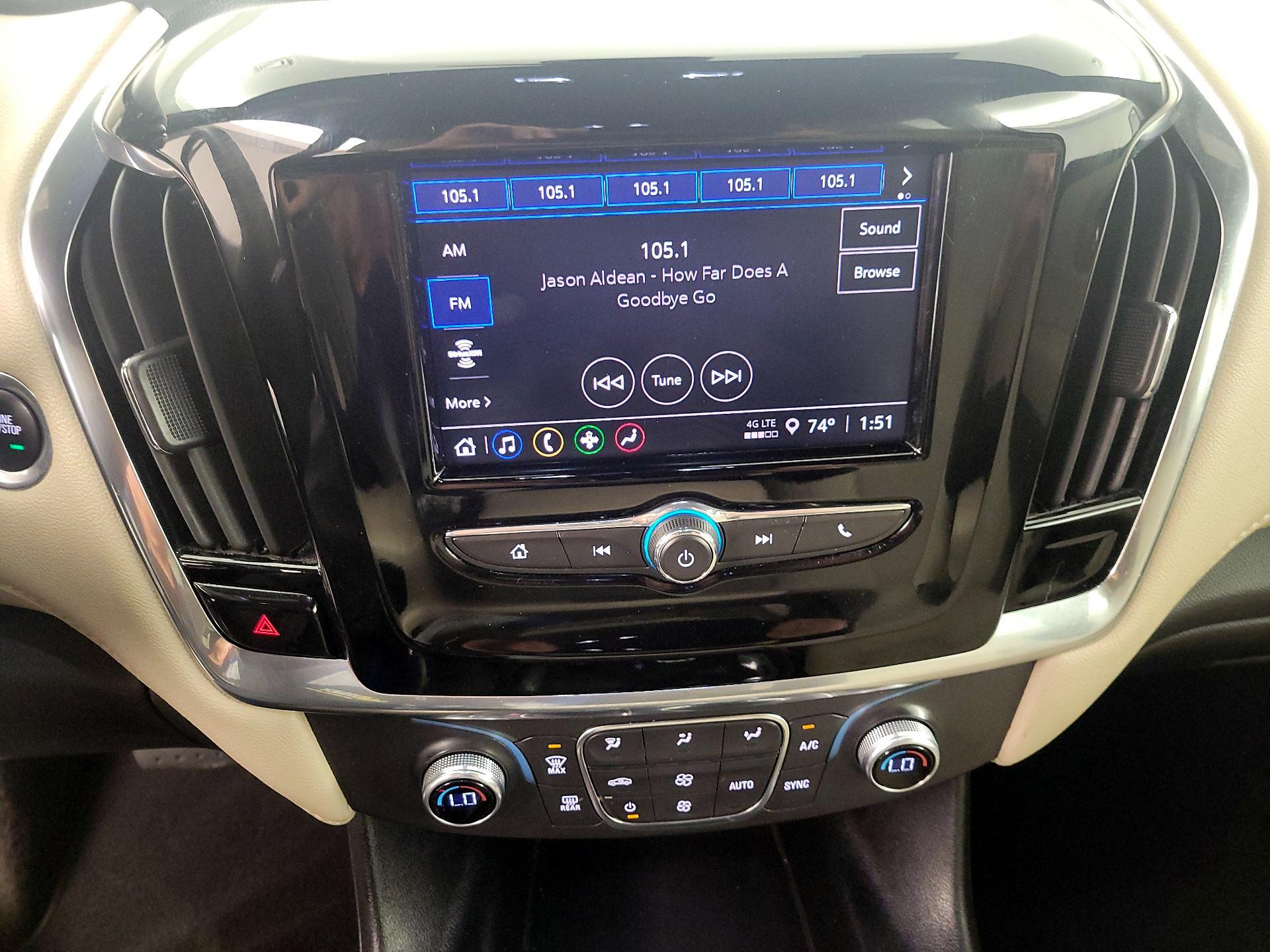 Thumbnail: 2023 Chevrolet Traverse - 16