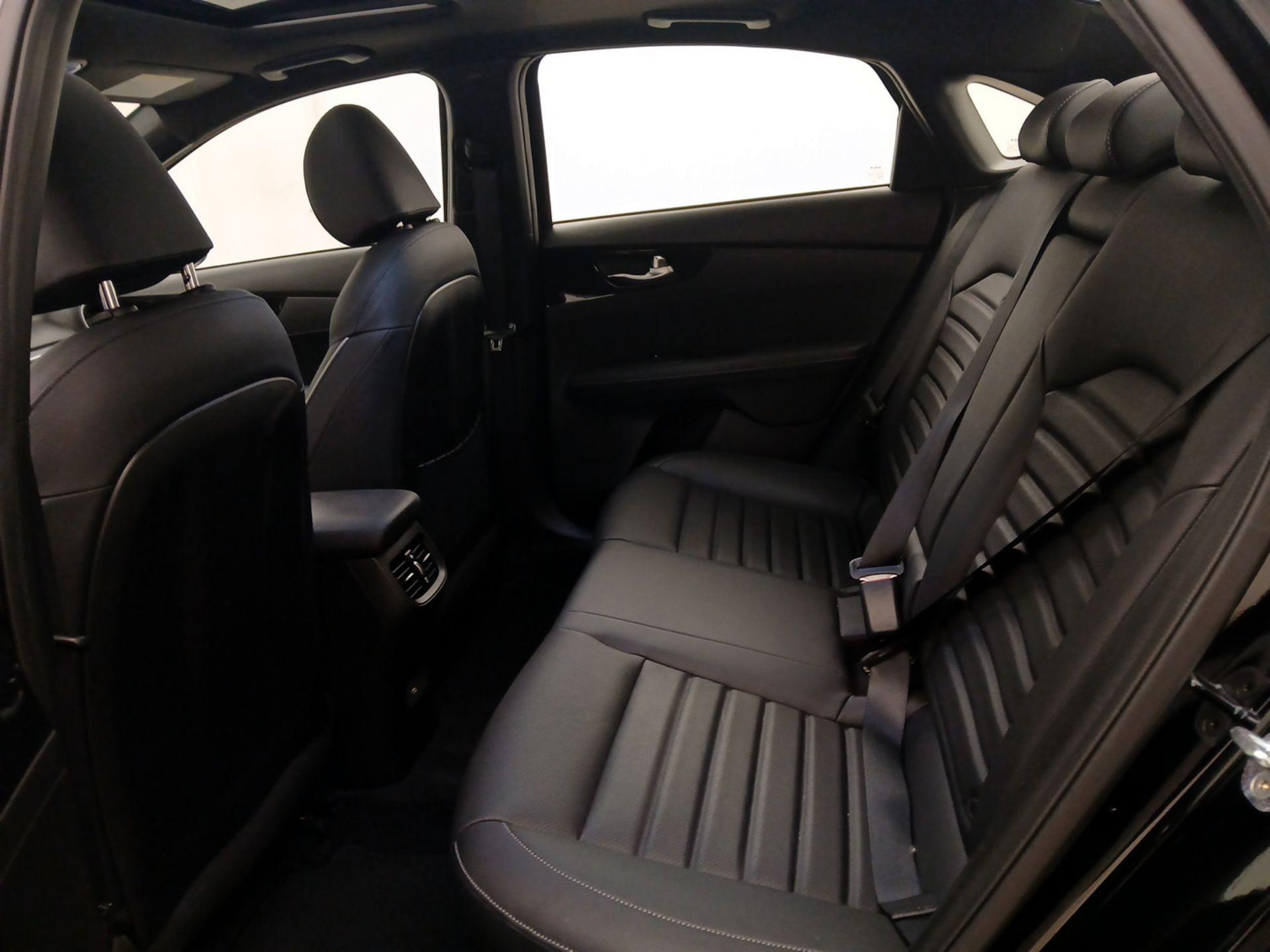 Thumbnail: 2023 Kia Forte - 20