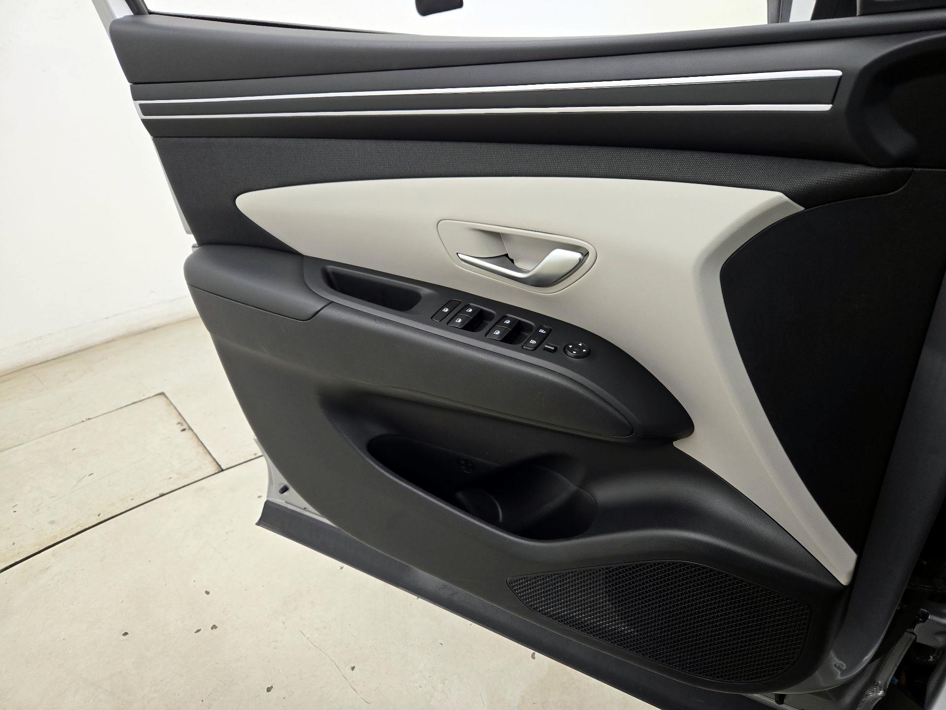 Thumbnail: 2023 Hyundai Tucson - 12