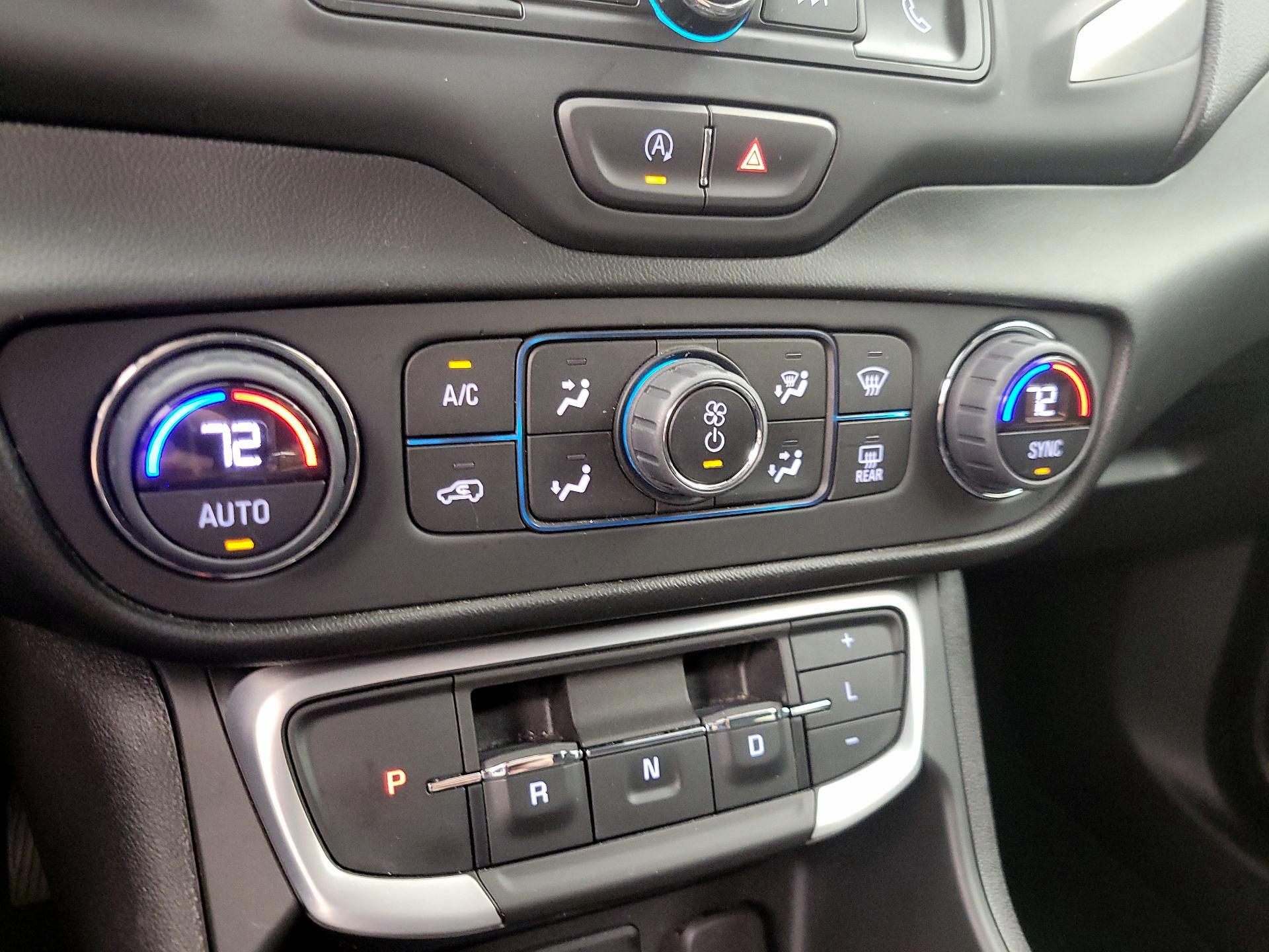 Thumbnail: 2022 GMC Terrain - 16