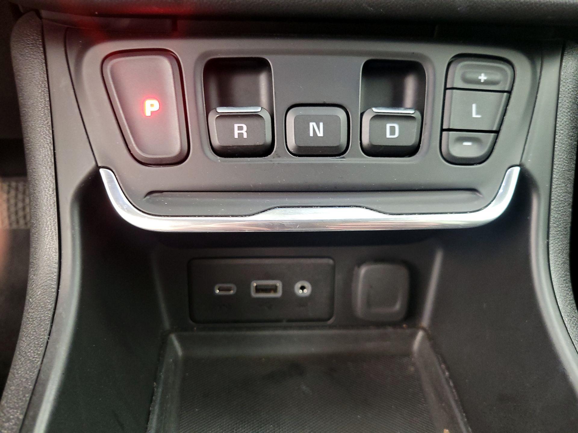 Thumbnail: 2020 GMC Terrain - 17