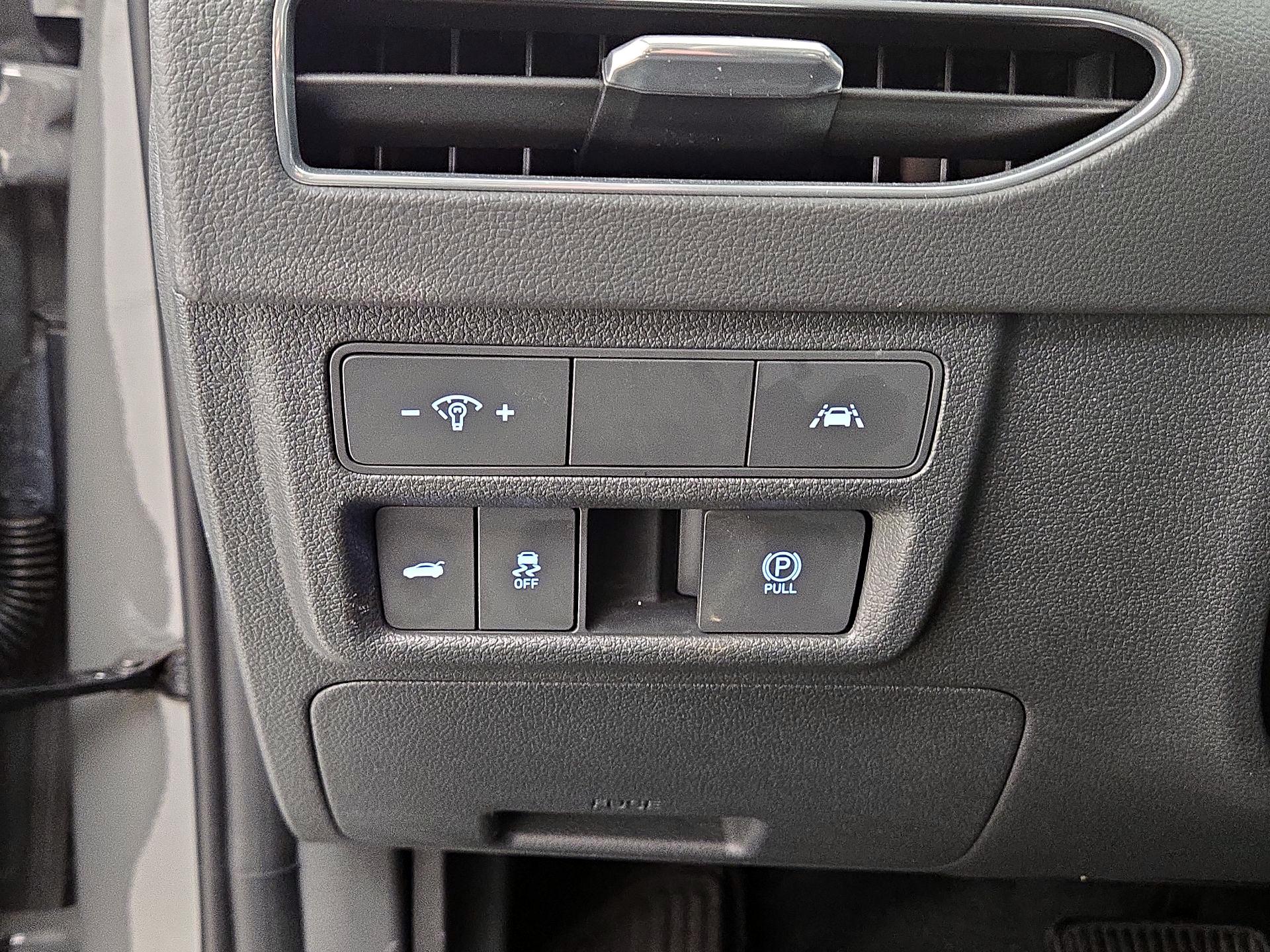 Thumbnail: 2023 Hyundai Sonata - 13