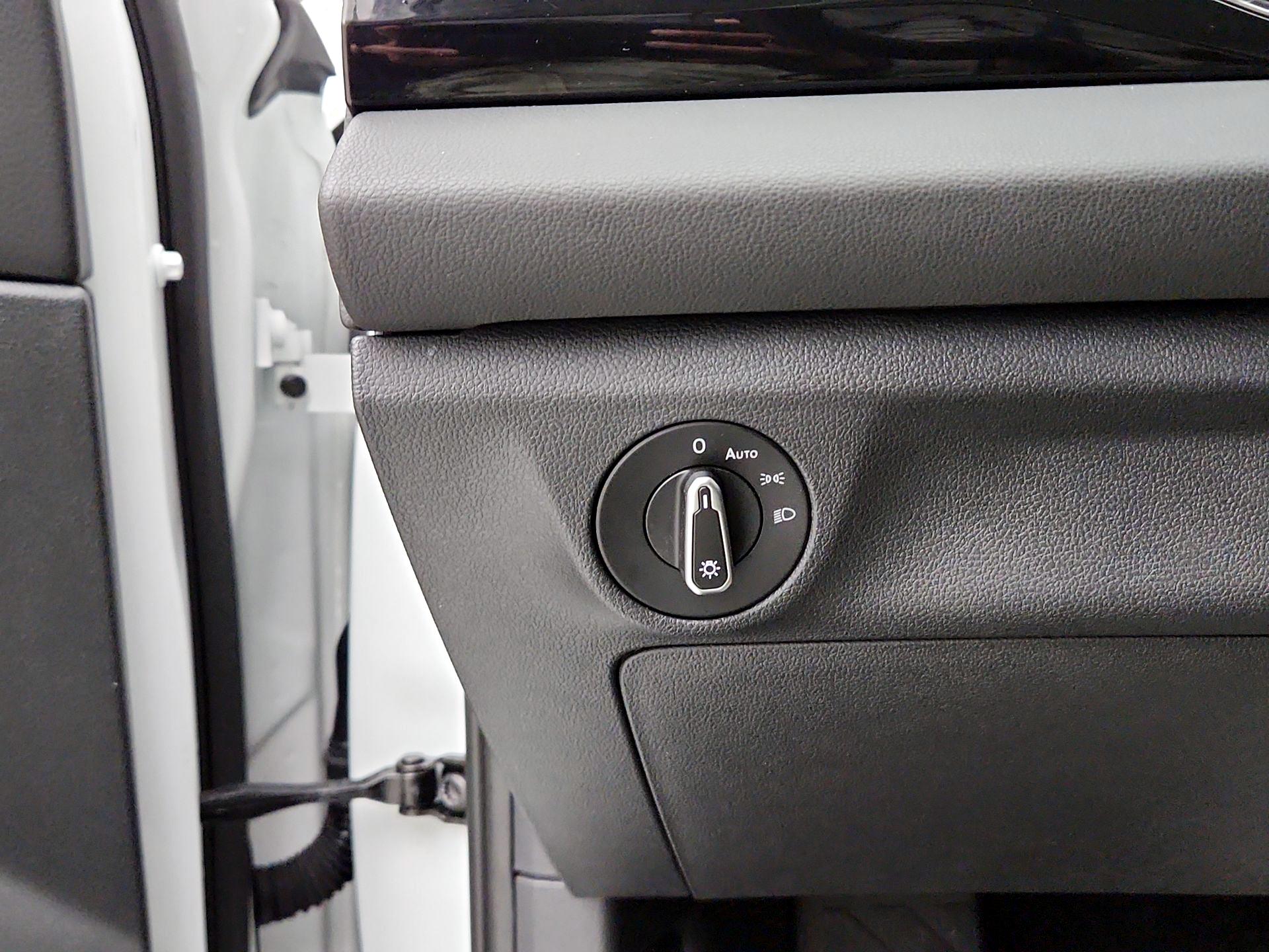 Thumbnail: 2025 Volkswagen Jetta - 13