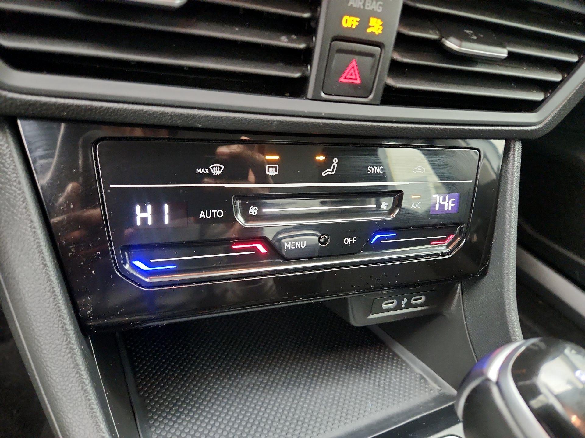 Thumbnail: 2025 Volkswagen Jetta - 16