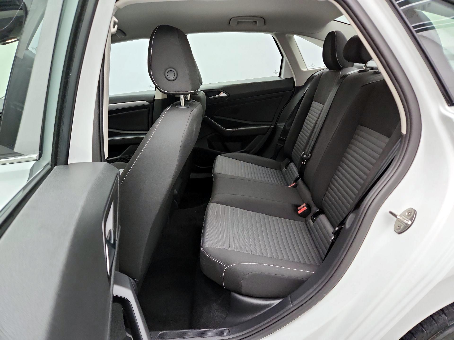 Thumbnail: 2025 Volkswagen Jetta - 19