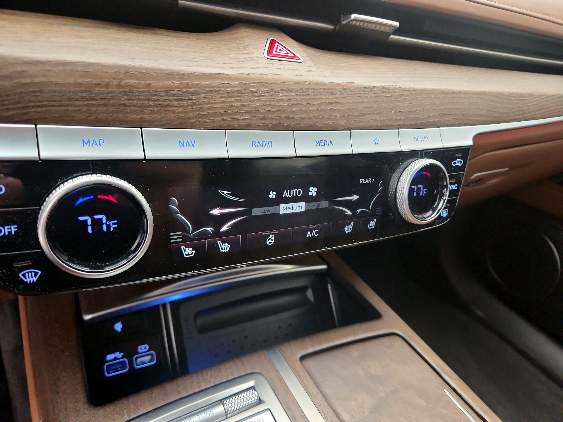 Thumbnail: 2021 Genesis G80 - 17