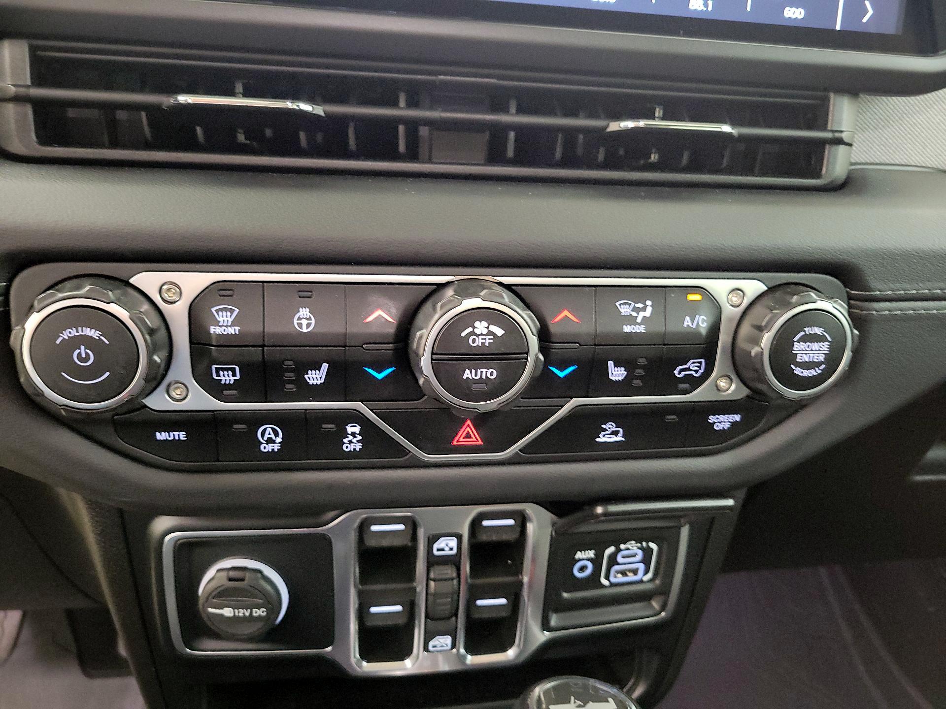 Thumbnail: 2024 Jeep Wrangler - 16