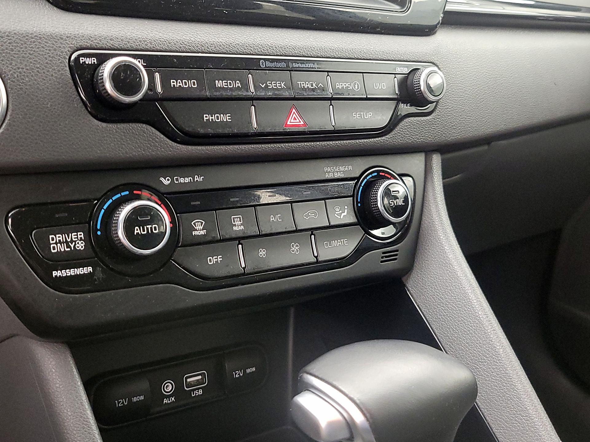 Thumbnail: 2018 Kia Niro - 16