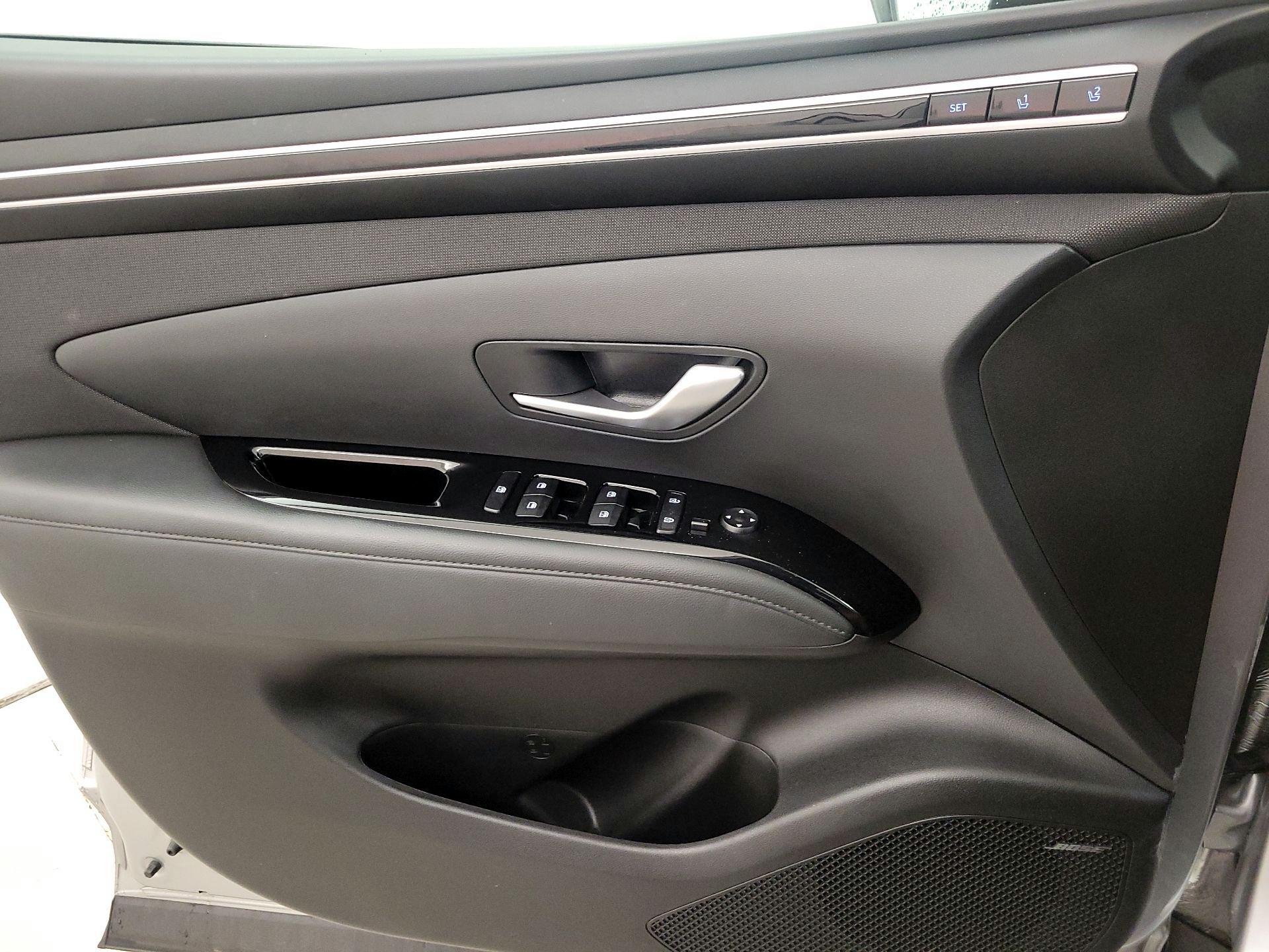 Thumbnail: 2023 Hyundai Tucson - 10