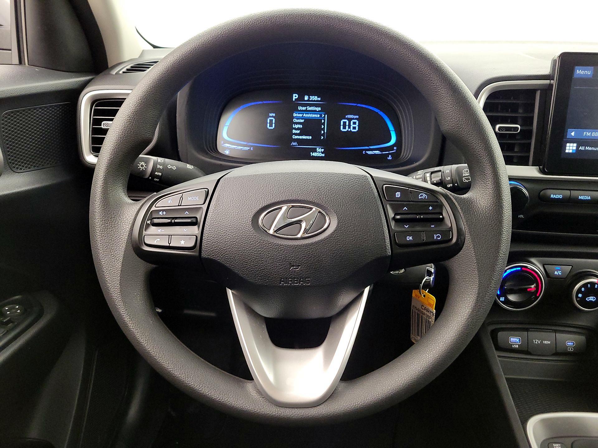 Thumbnail: 2023 Hyundai Venue - 10