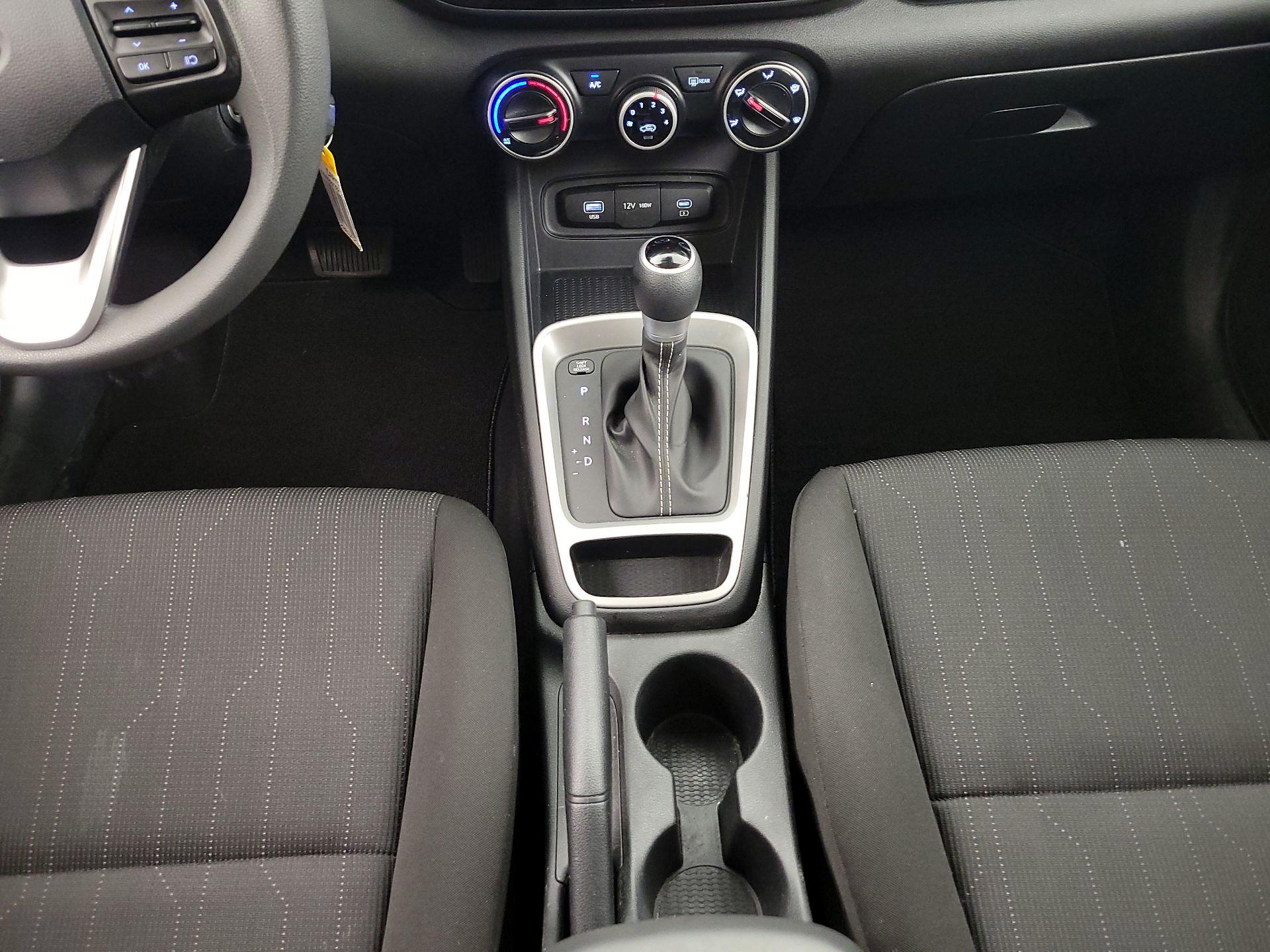 Thumbnail: 2023 Hyundai Venue - 17