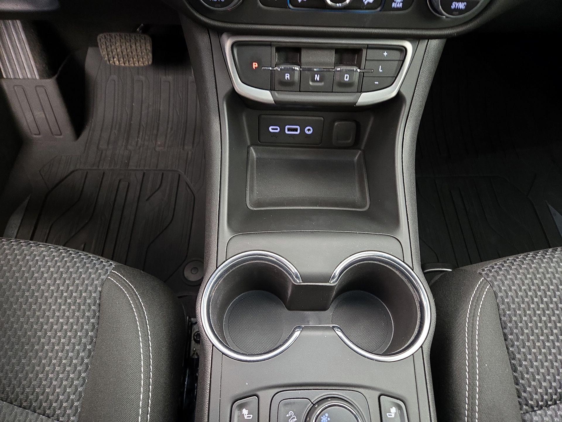 Thumbnail: 2023 GMC Terrain - 17