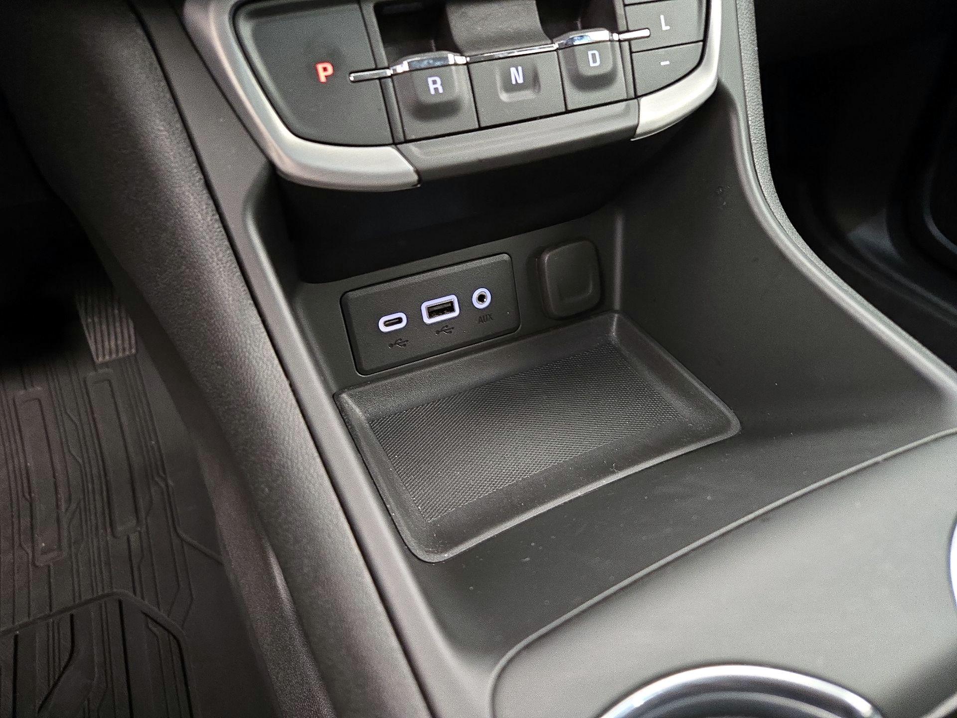 Thumbnail: 2023 GMC Terrain - 18