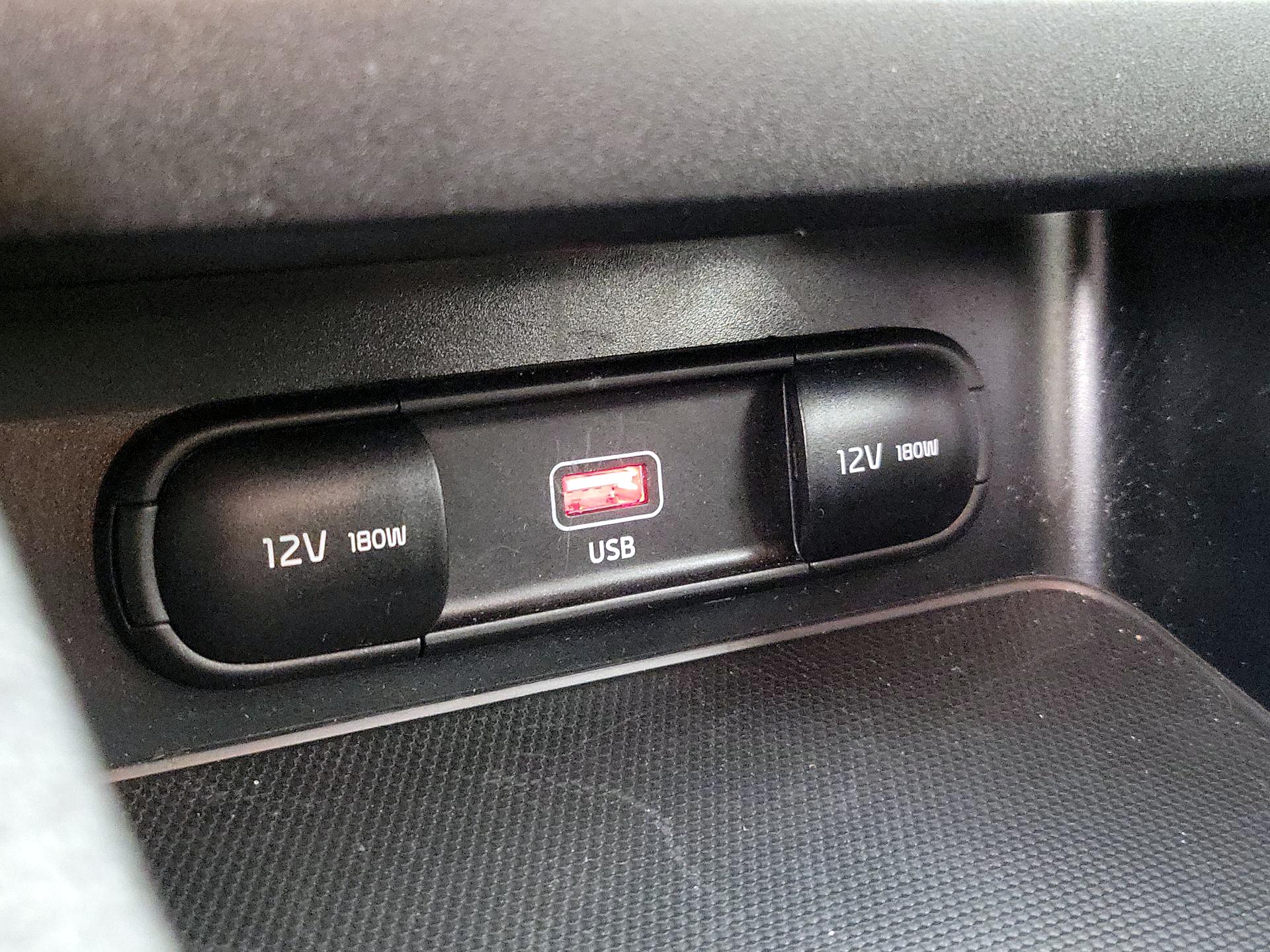 Thumbnail: 2023 Kia Forte - 18