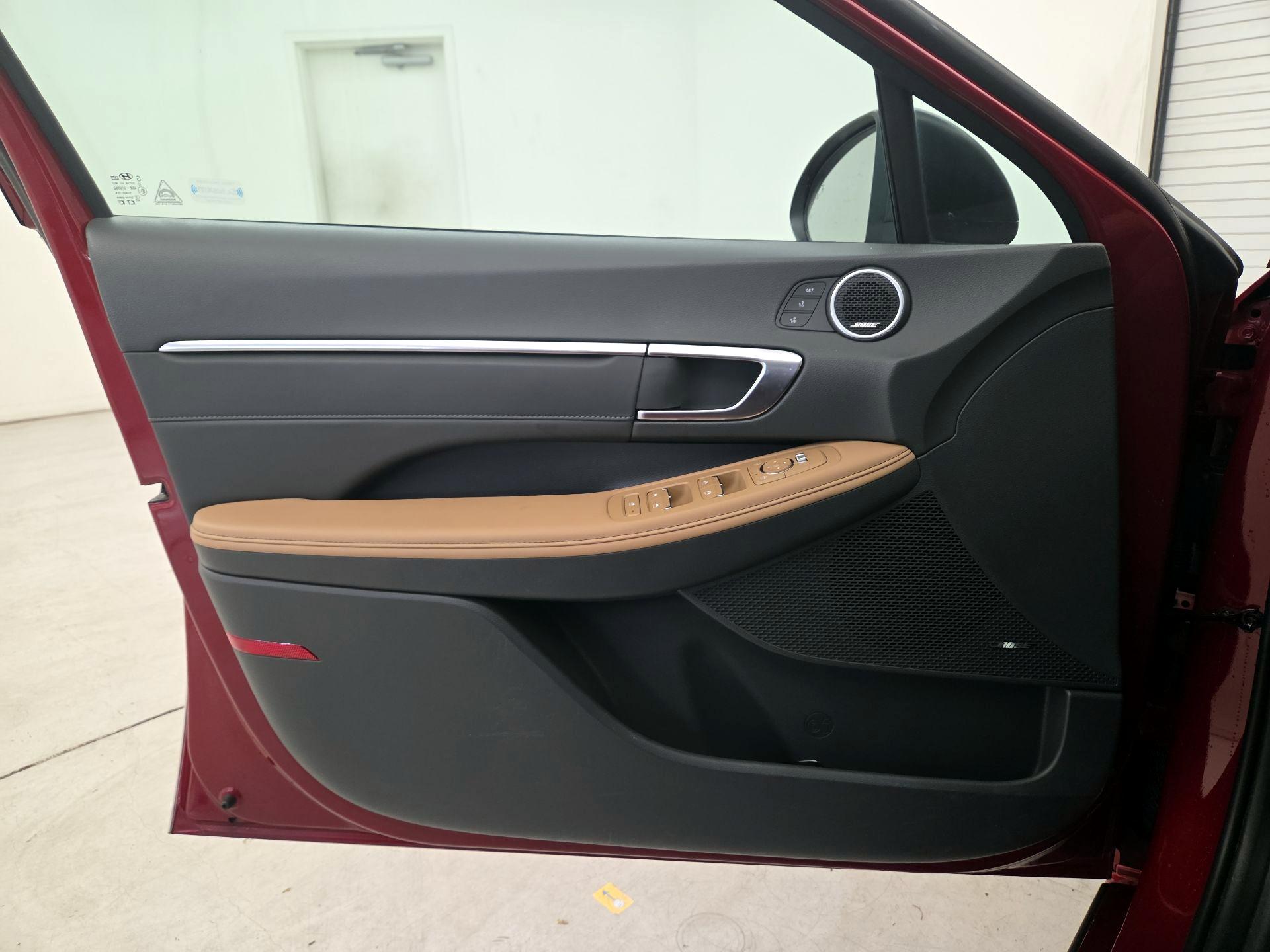 Thumbnail: 2023 Hyundai Sonata - 12