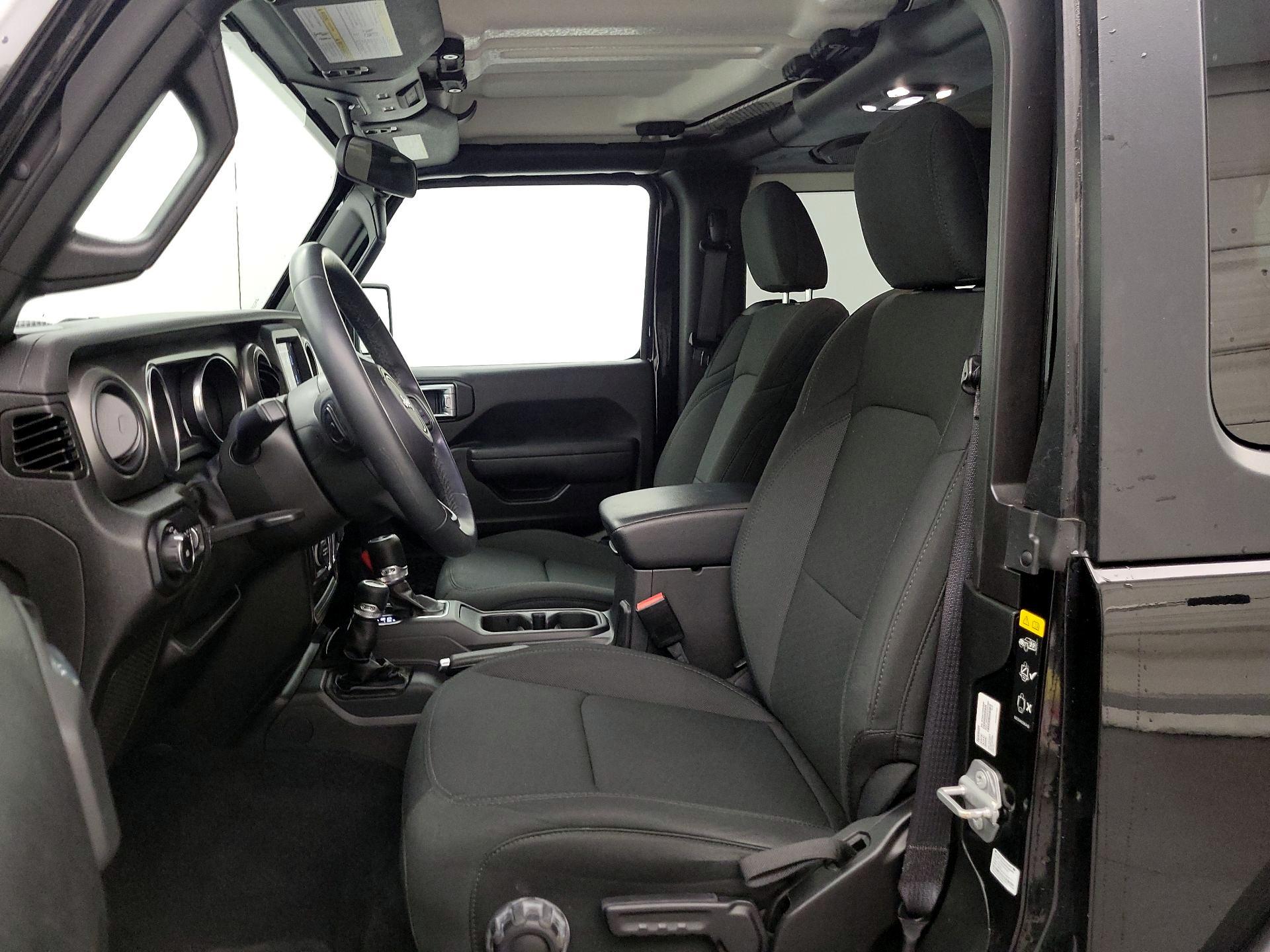 Thumbnail: 2022 Jeep Wrangler - 11