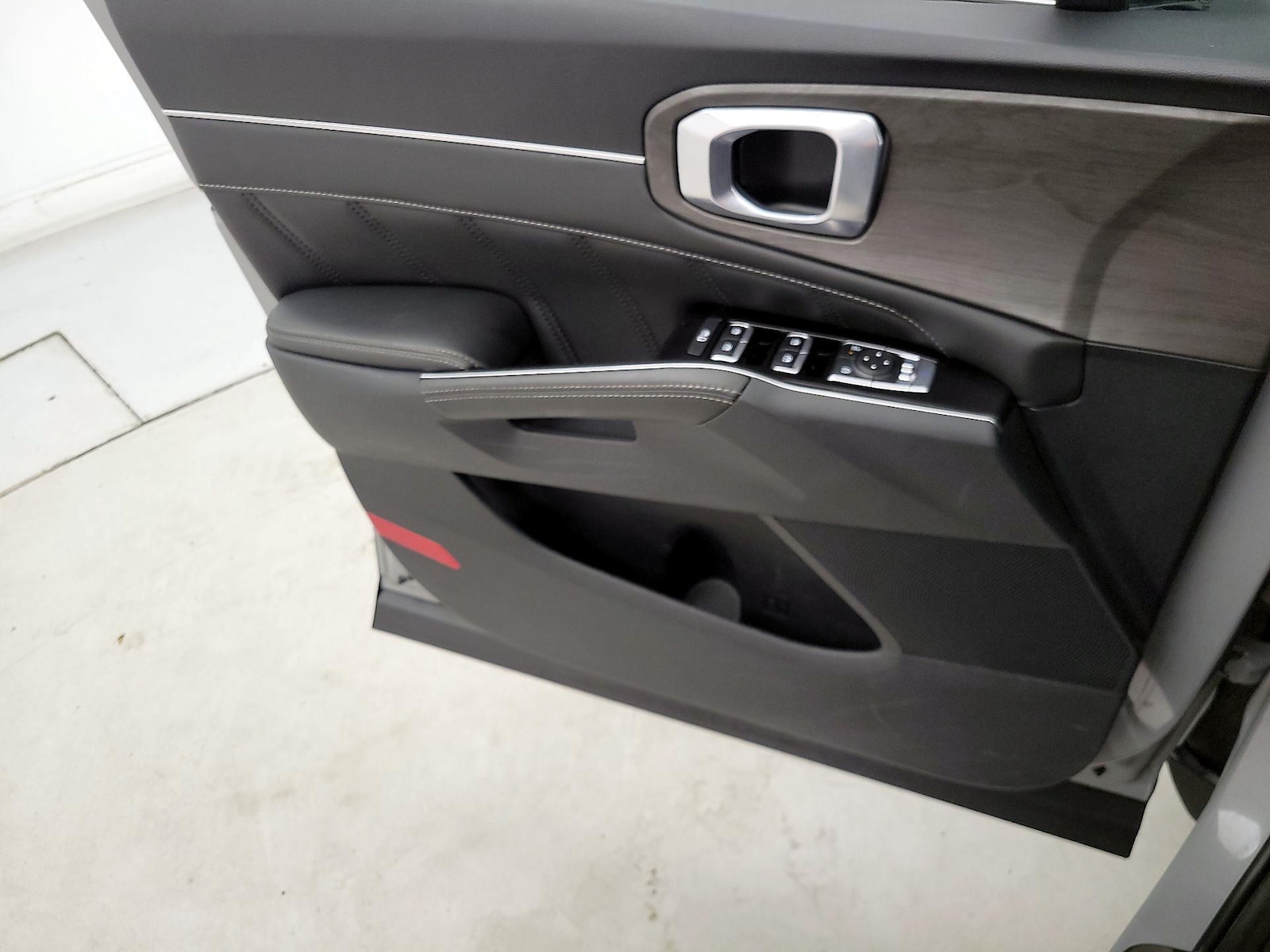 2024 Kia Sorento X-Line SX - Photo 11