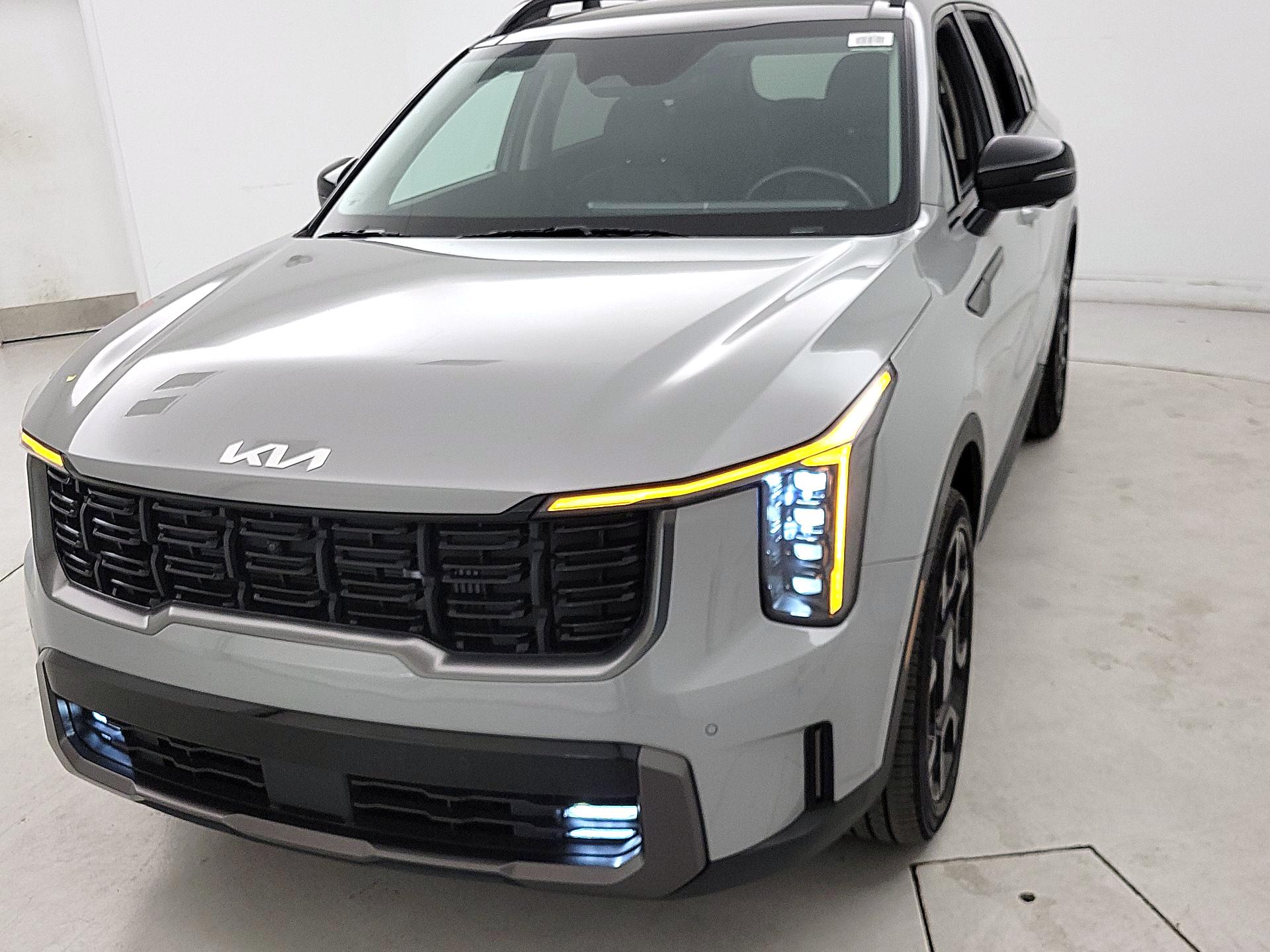 Thumbnail: 2024 Kia Sorento - 3