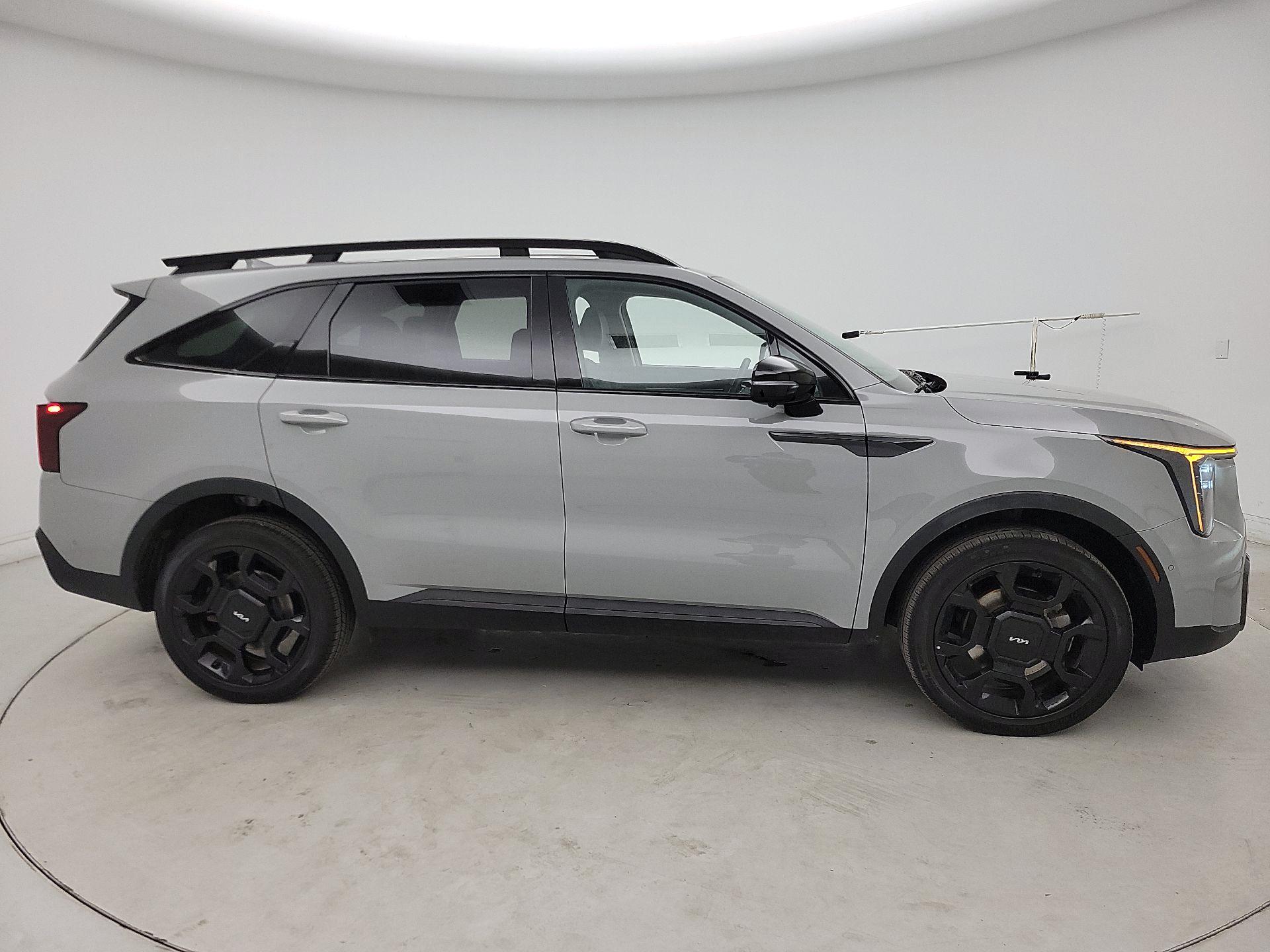 Thumbnail: 2024 Kia Sorento - 4