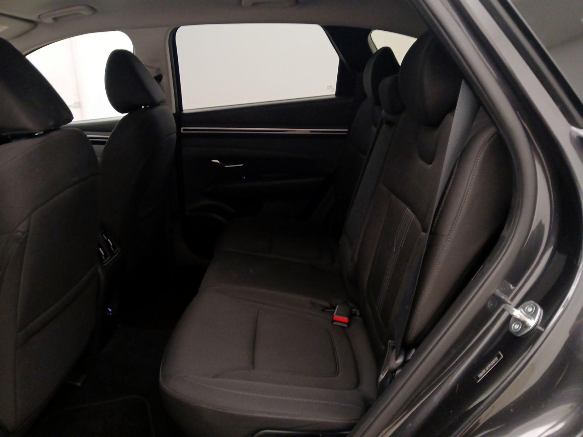 Thumbnail: 2023 Hyundai Tucson - 18