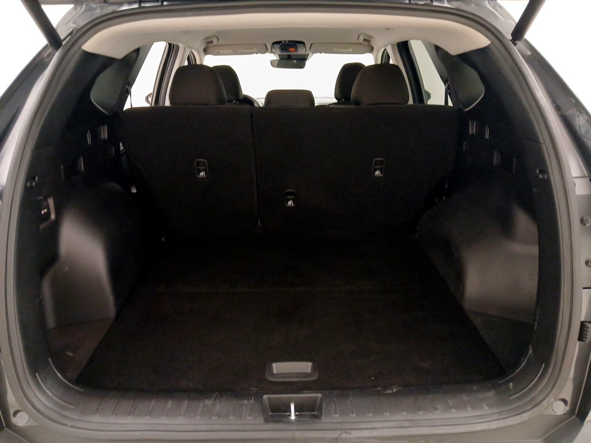 Thumbnail: 2023 Hyundai Tucson - 19