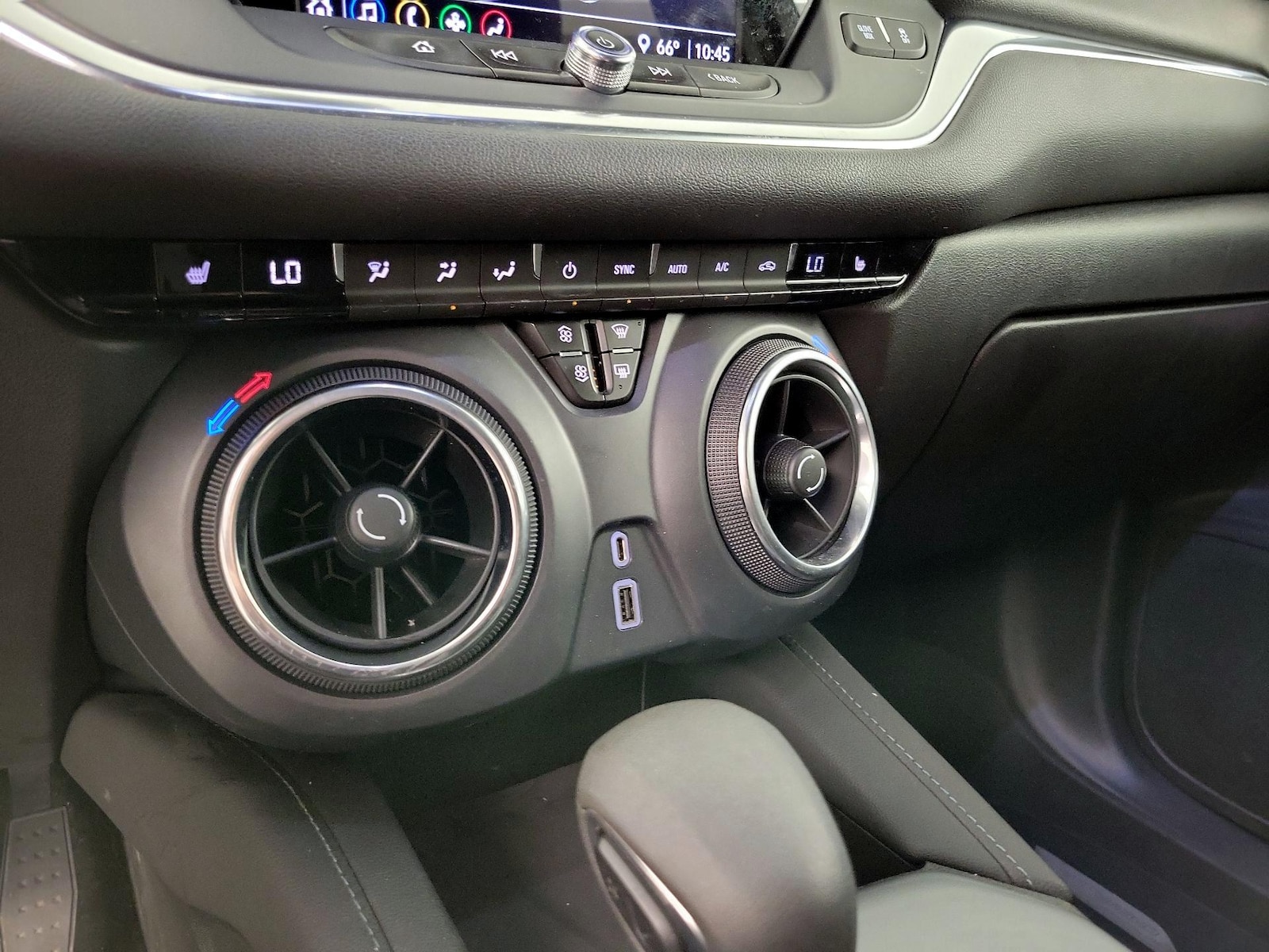 2021 Chevrolet Blazer 2LT - Photo 17